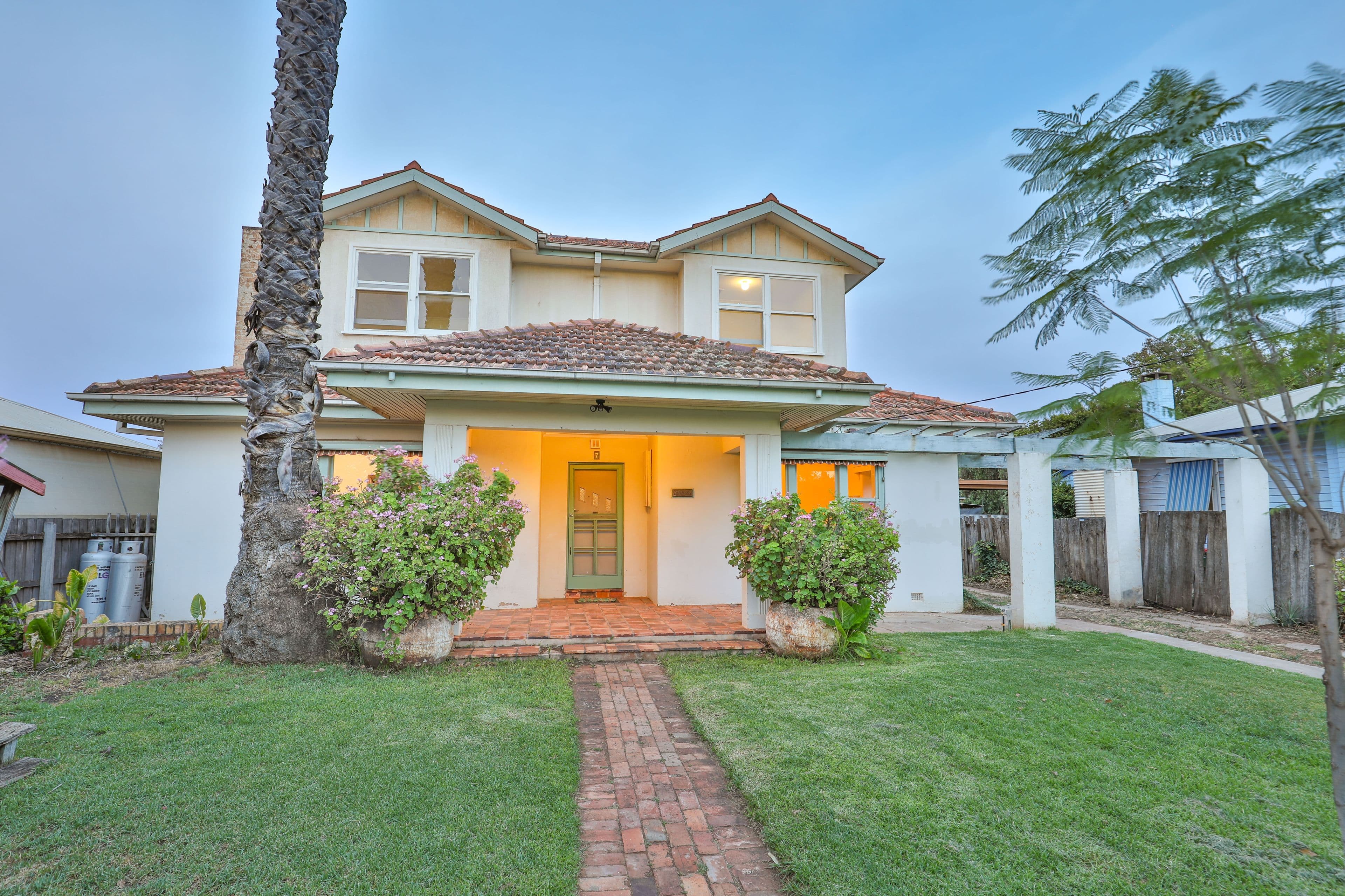 7 Henderson Place, Mildura VIC 3500, Mildura - Thumbnail 2