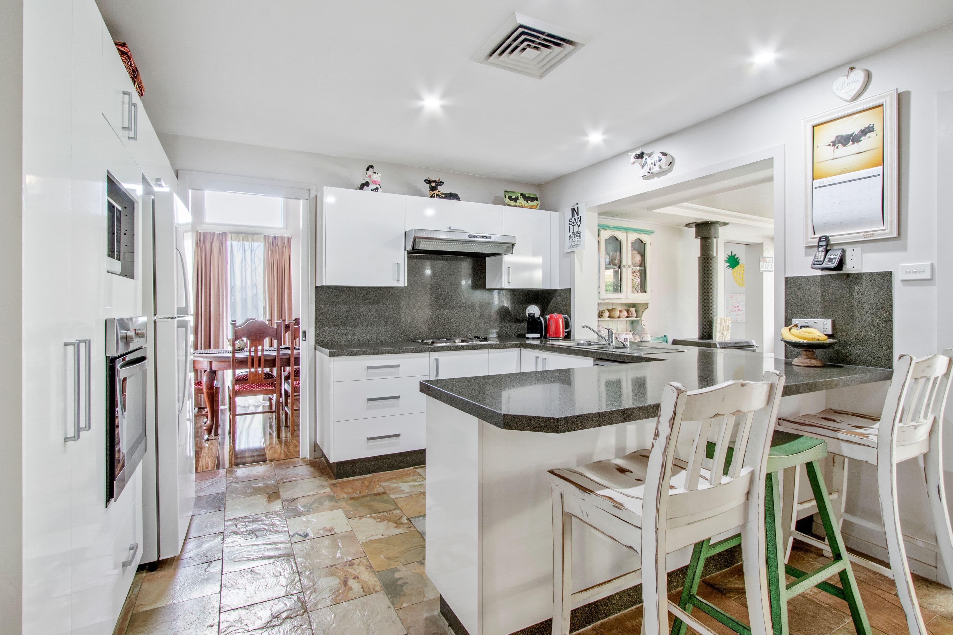 27 Pamela Crescent, Bowen Mountain - Thumbnail 5
