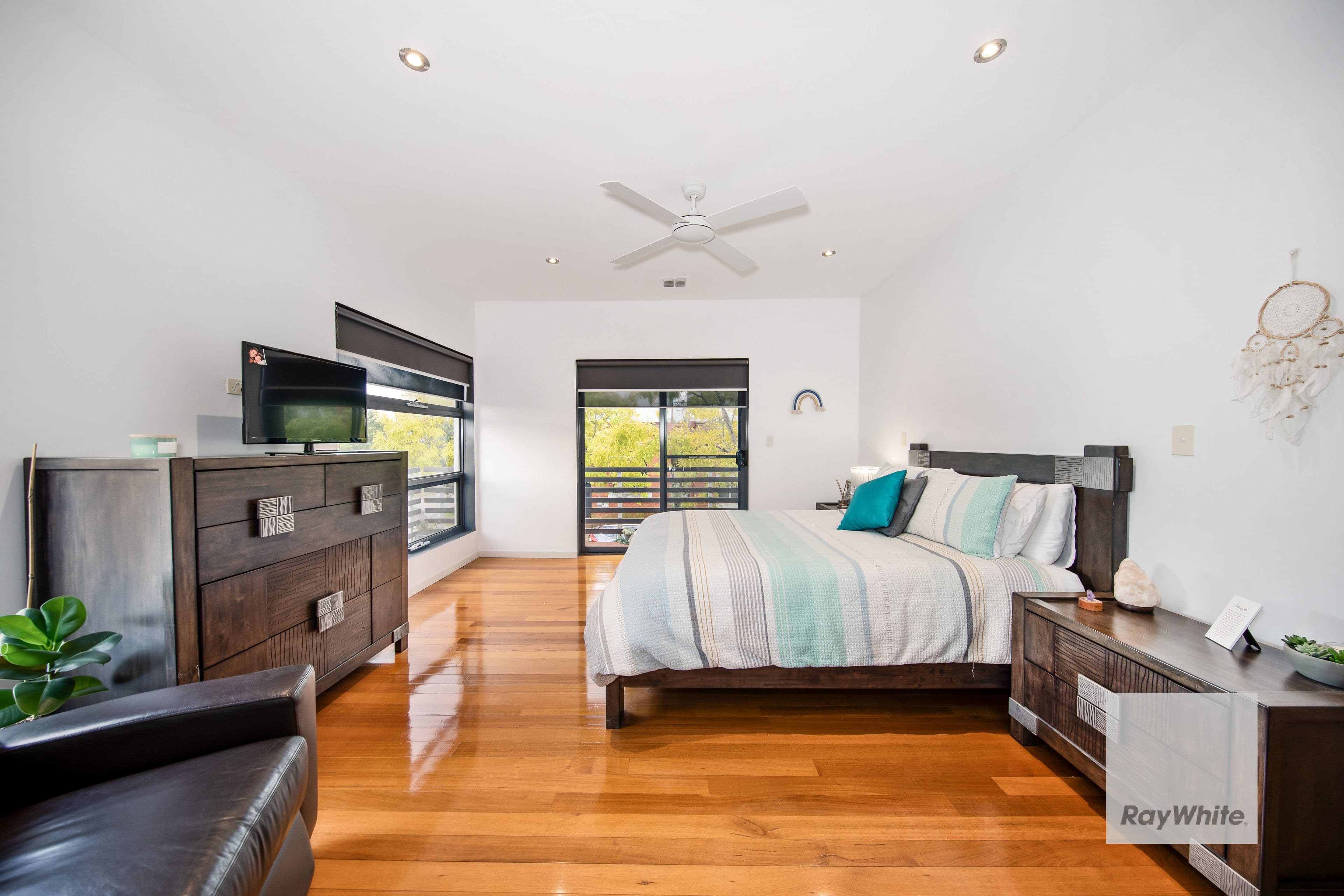 20 Kings Domain, Caroline Springs VIC 3023, Caroline Springs - Thumbnail 7