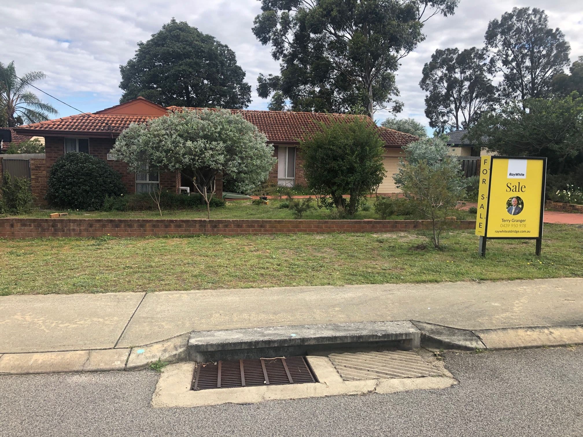 17 Coolabah Way, Forrestfield WA 6058, Forrestfield - Thumbnail 2