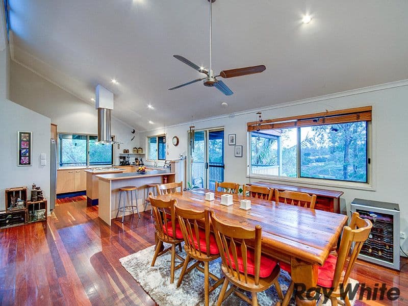 6 Woodrow Court, FERNY HILLS QLD 4055, Ferny Hills - Thumbnail 3