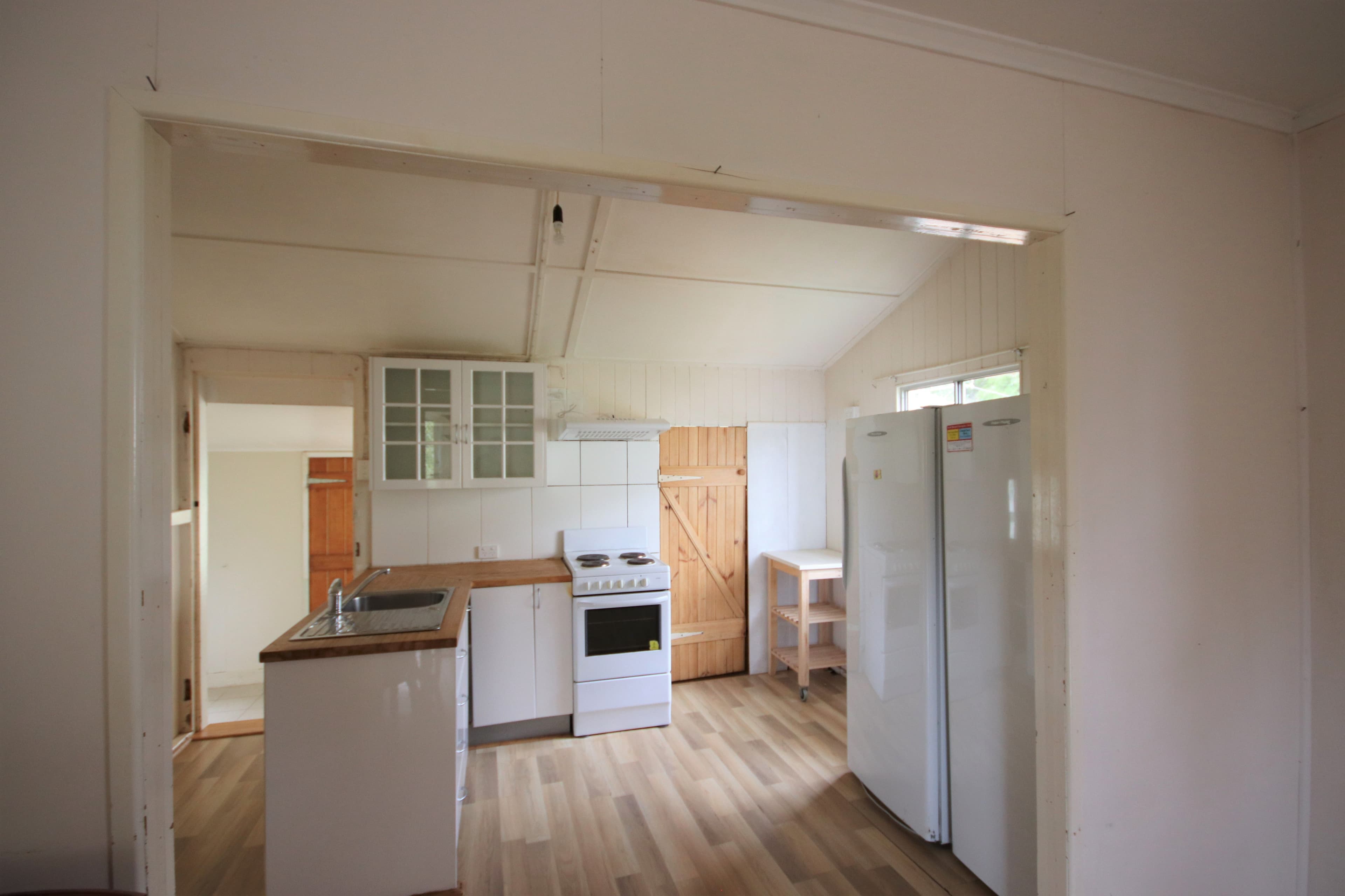 51 Burnett Street, Mundubbera QLD 4626, Mundubbera - Thumbnail 2