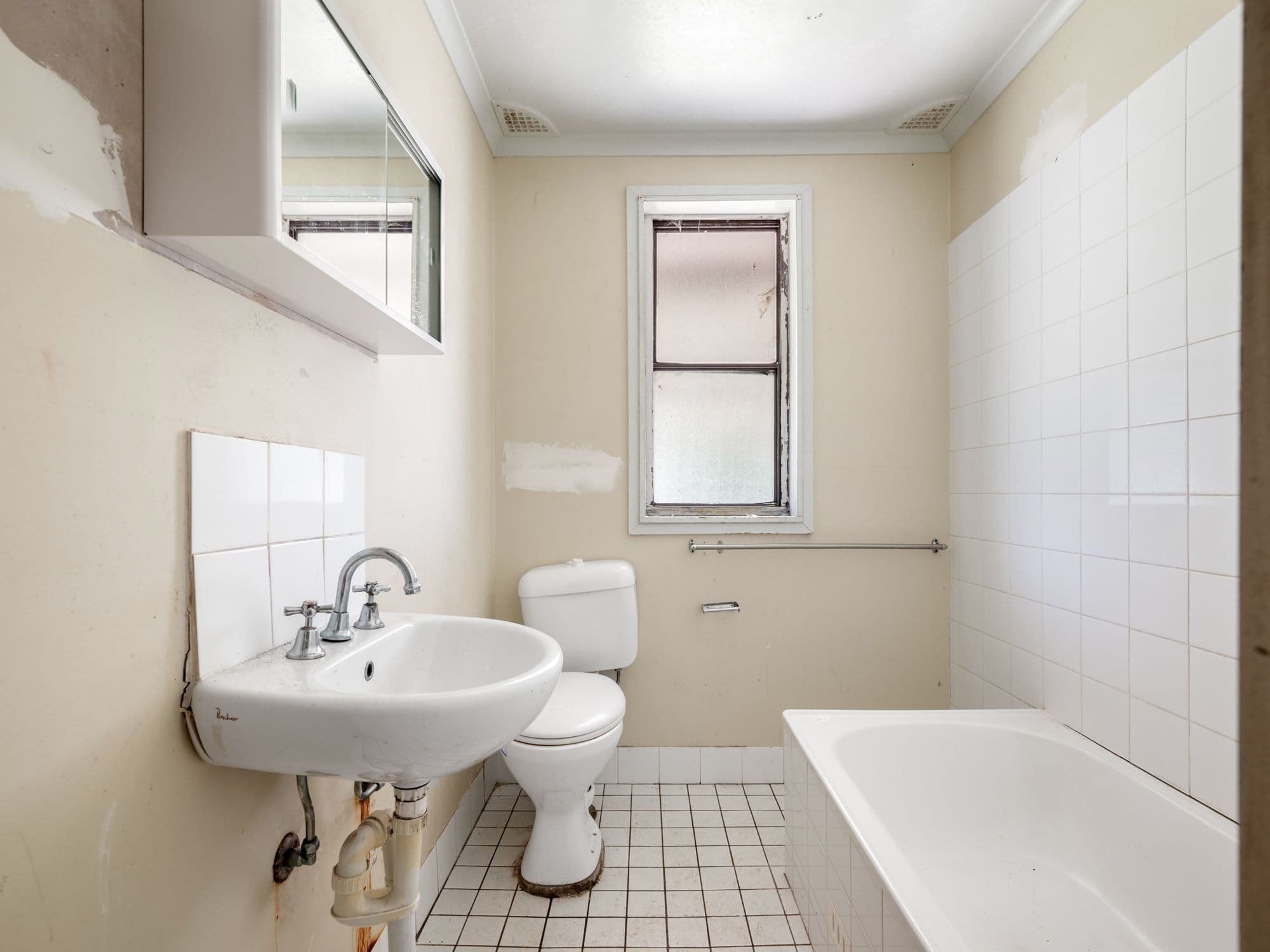 4 Wanganella Way, Airds NSW 2560, Airds - Thumbnail 8