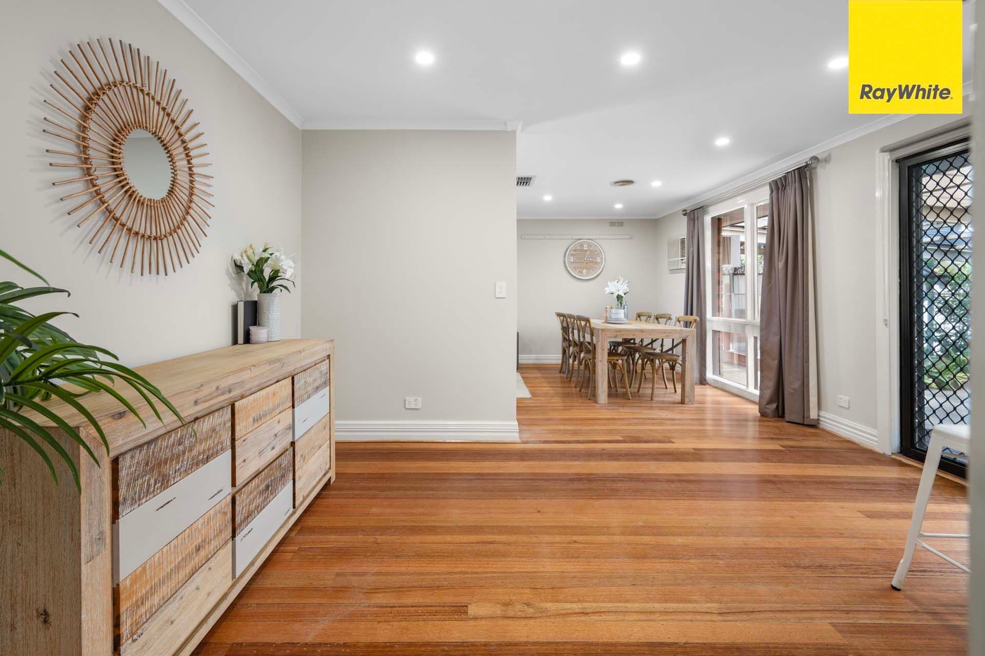 5 Julian Place, Melton West VIC 3337, Melton West - Thumbnail 4