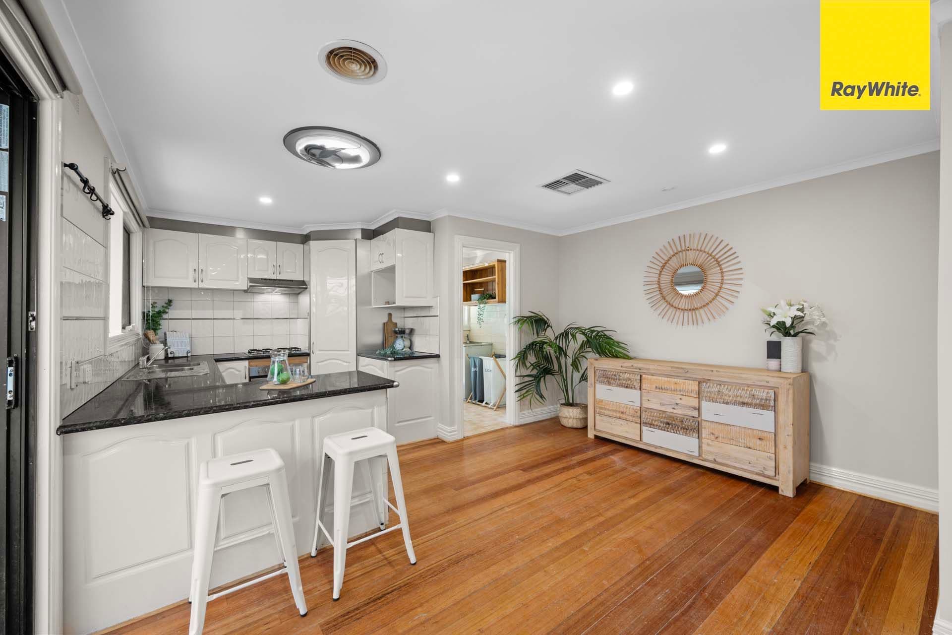 5 Julian Place, Melton West VIC 3337, Melton West - Thumbnail 5