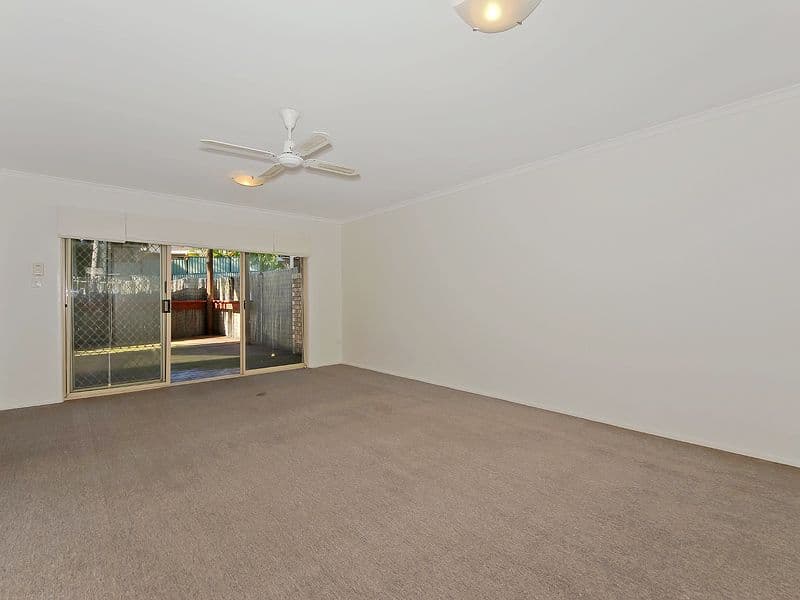 5 Greenlands Drive, VARSITY LAKES QLD 4227, Varsity Lakes - Thumbnail 3
