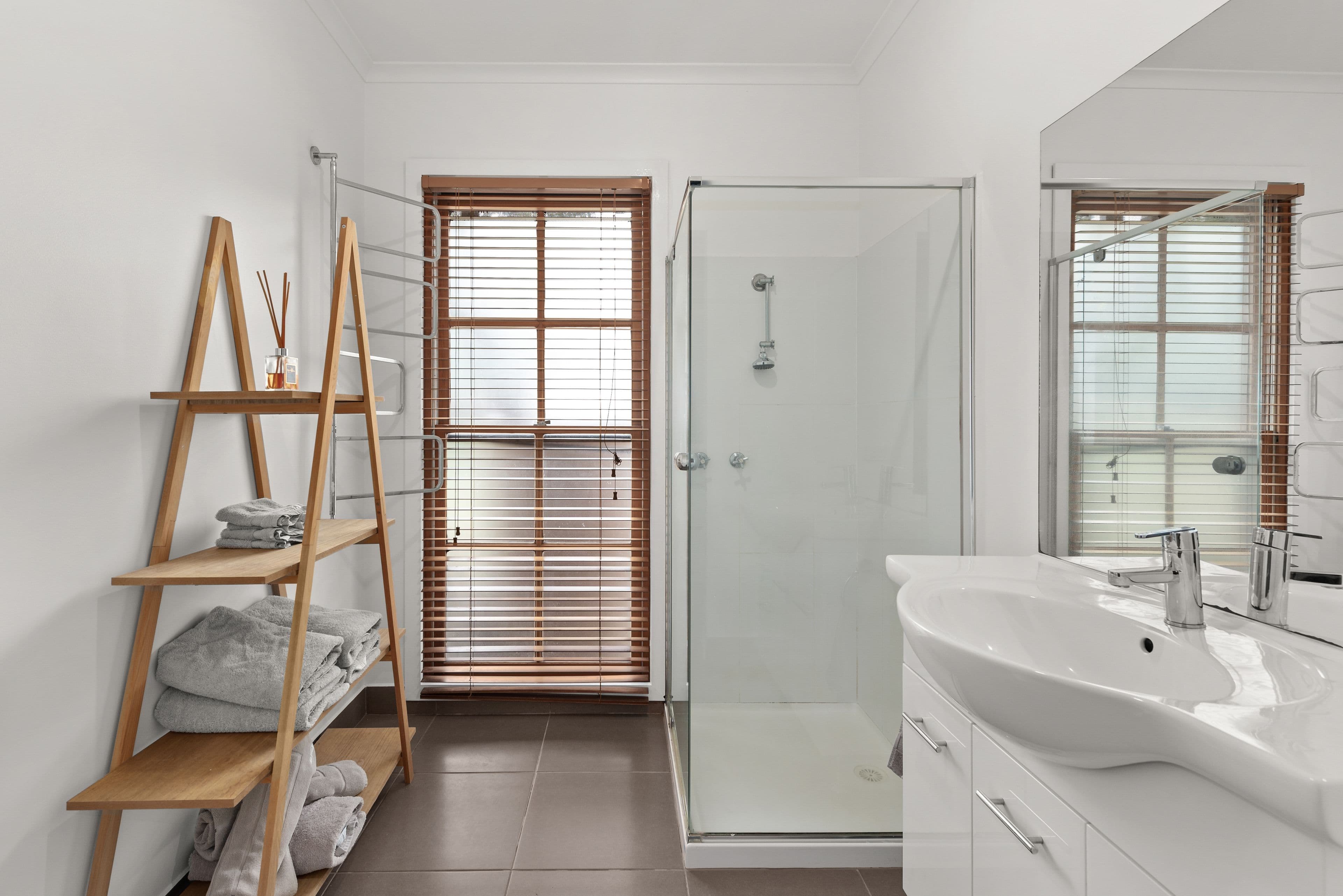 2B Charlou Court, Drouin VIC 3818, Drouin - Thumbnail 7
