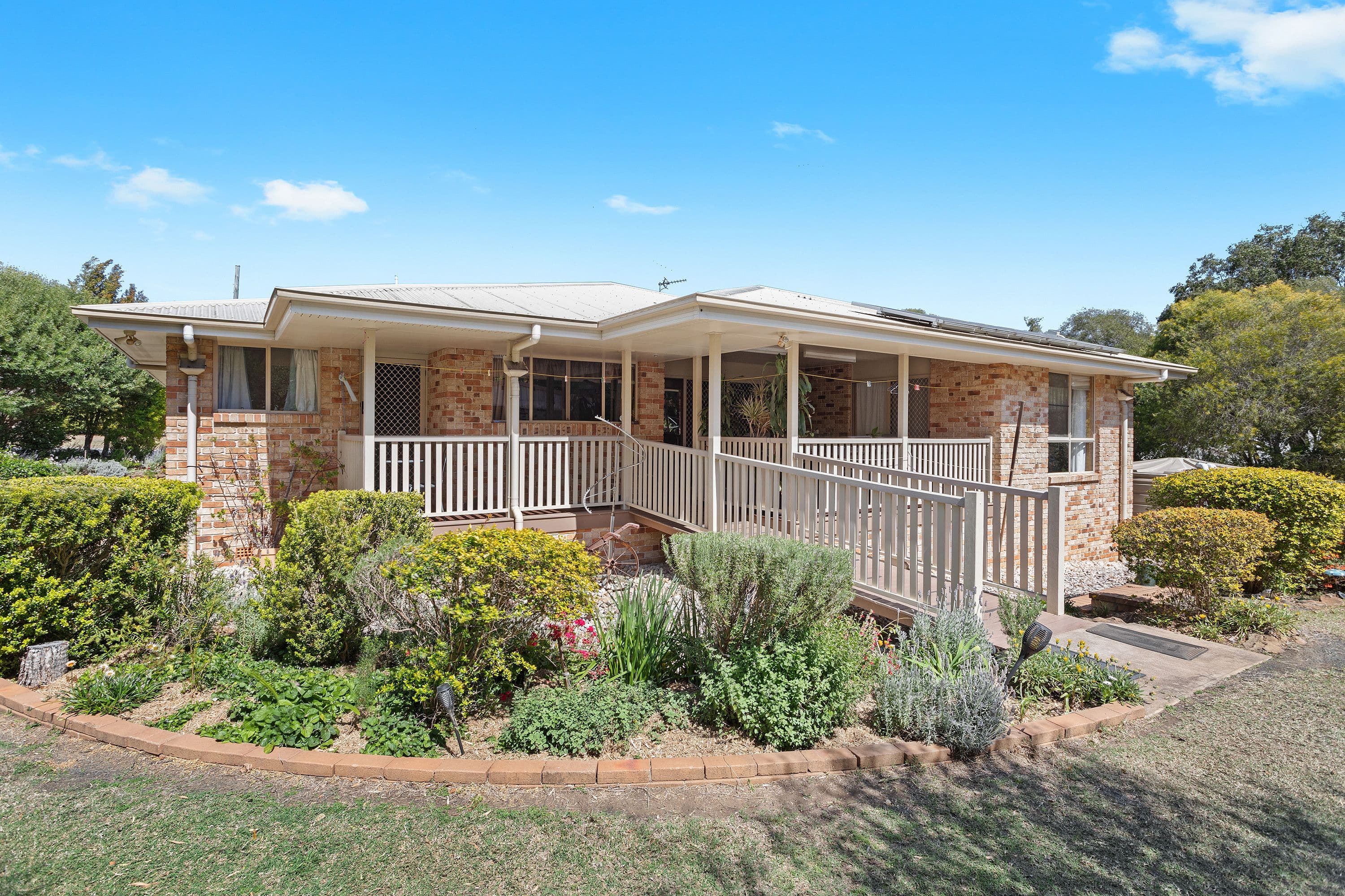 11 Graman Street, Kingsthorpe QLD 4400, Kingsthorpe - Thumbnail 3