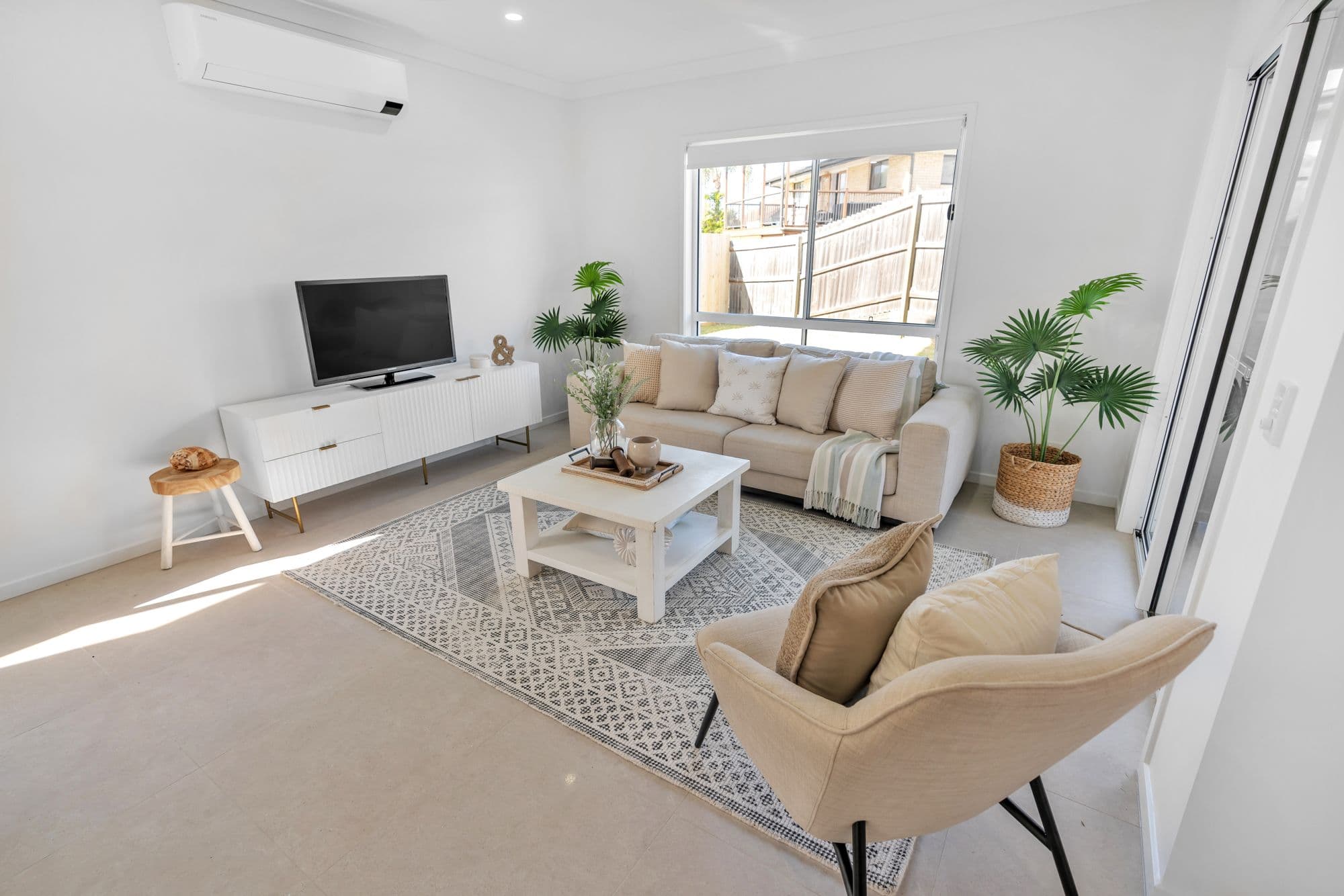 54 Cook Street, Oxley QLD 4075, Oxley - Thumbnail 2