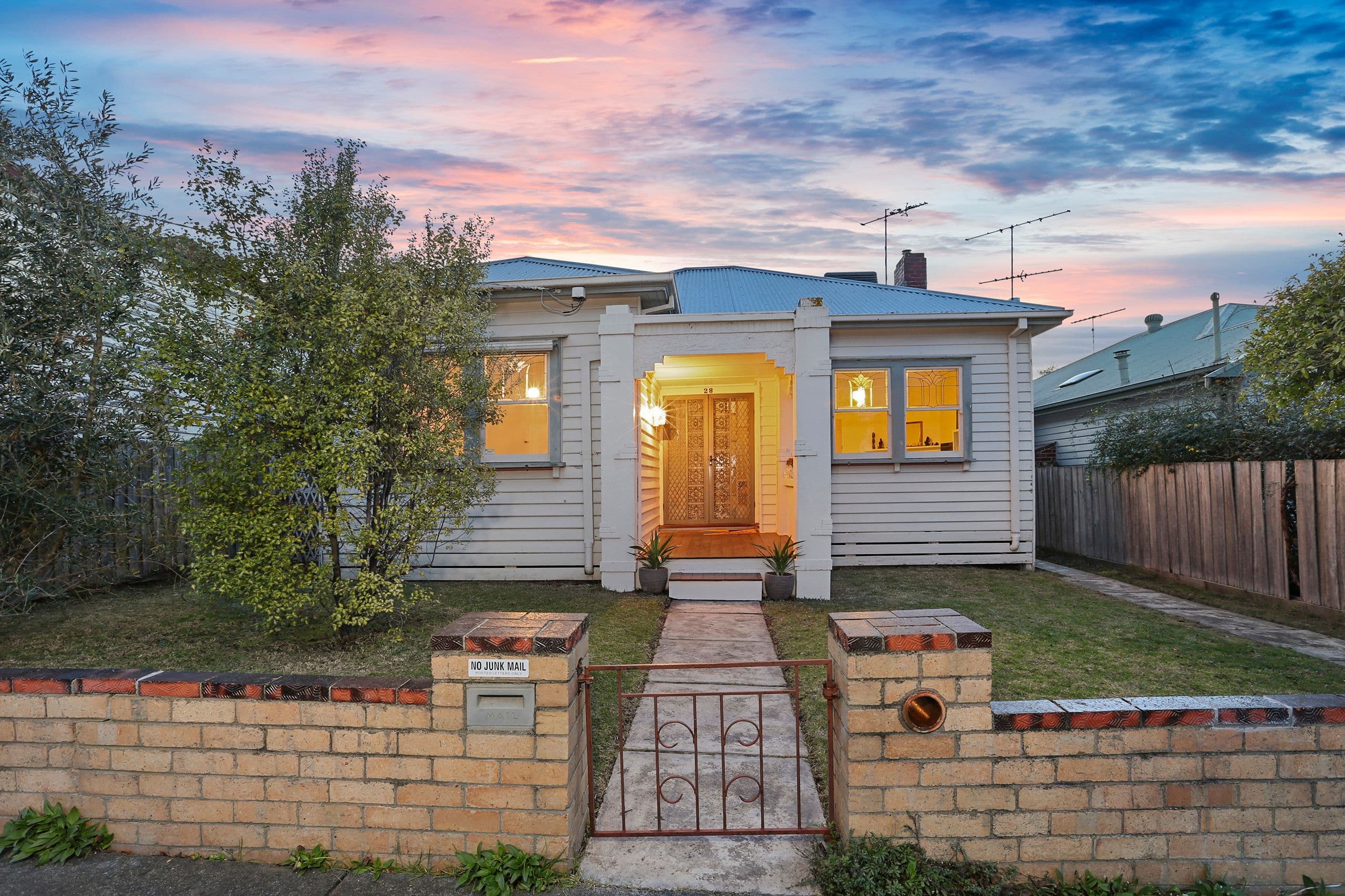 28 Kardinia Street, Belmont VIC 3216, Belmont - Thumbnail 2