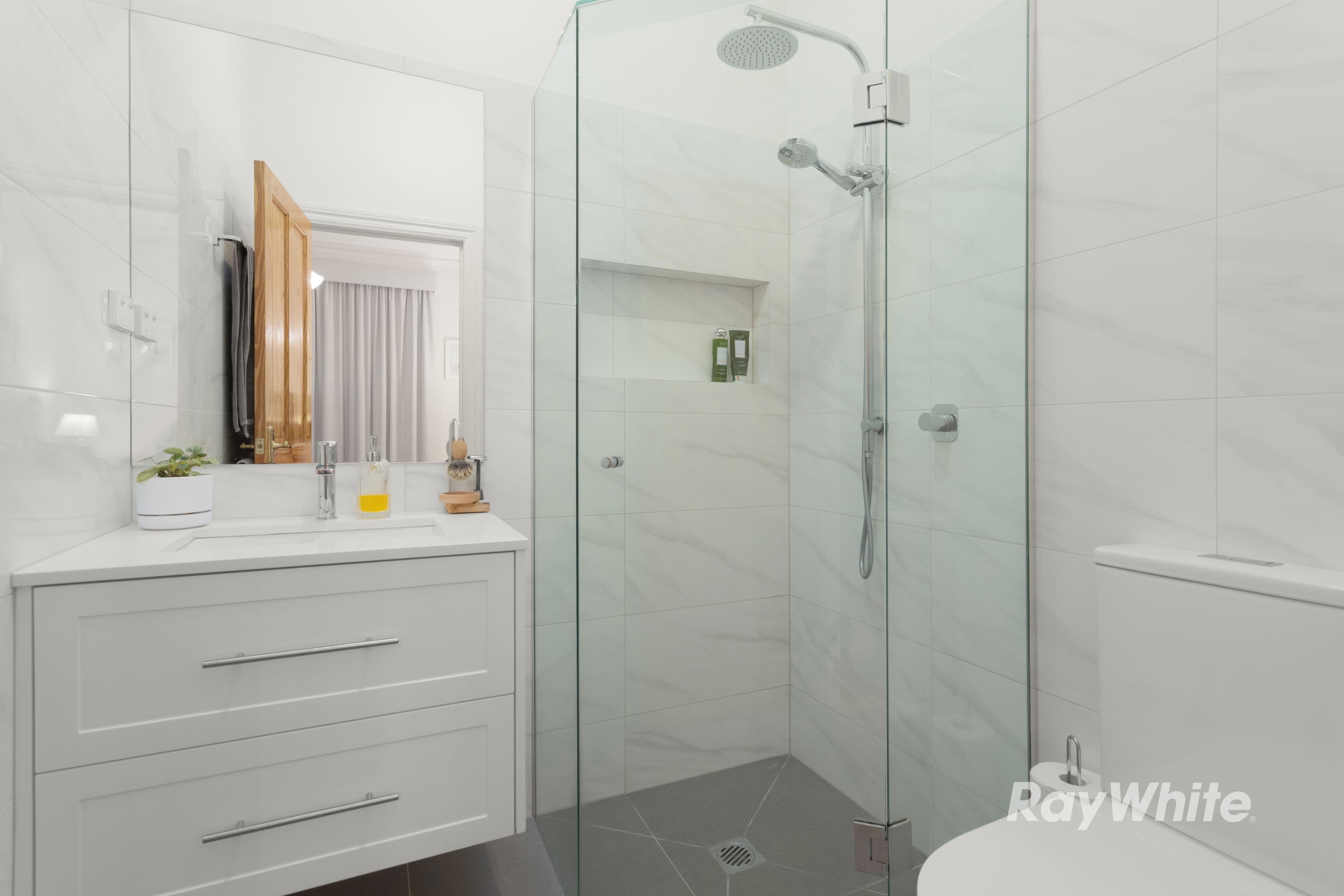 30A Normanby Street, Hughesdale VIC 3166, Hughesdale - Thumbnail 6