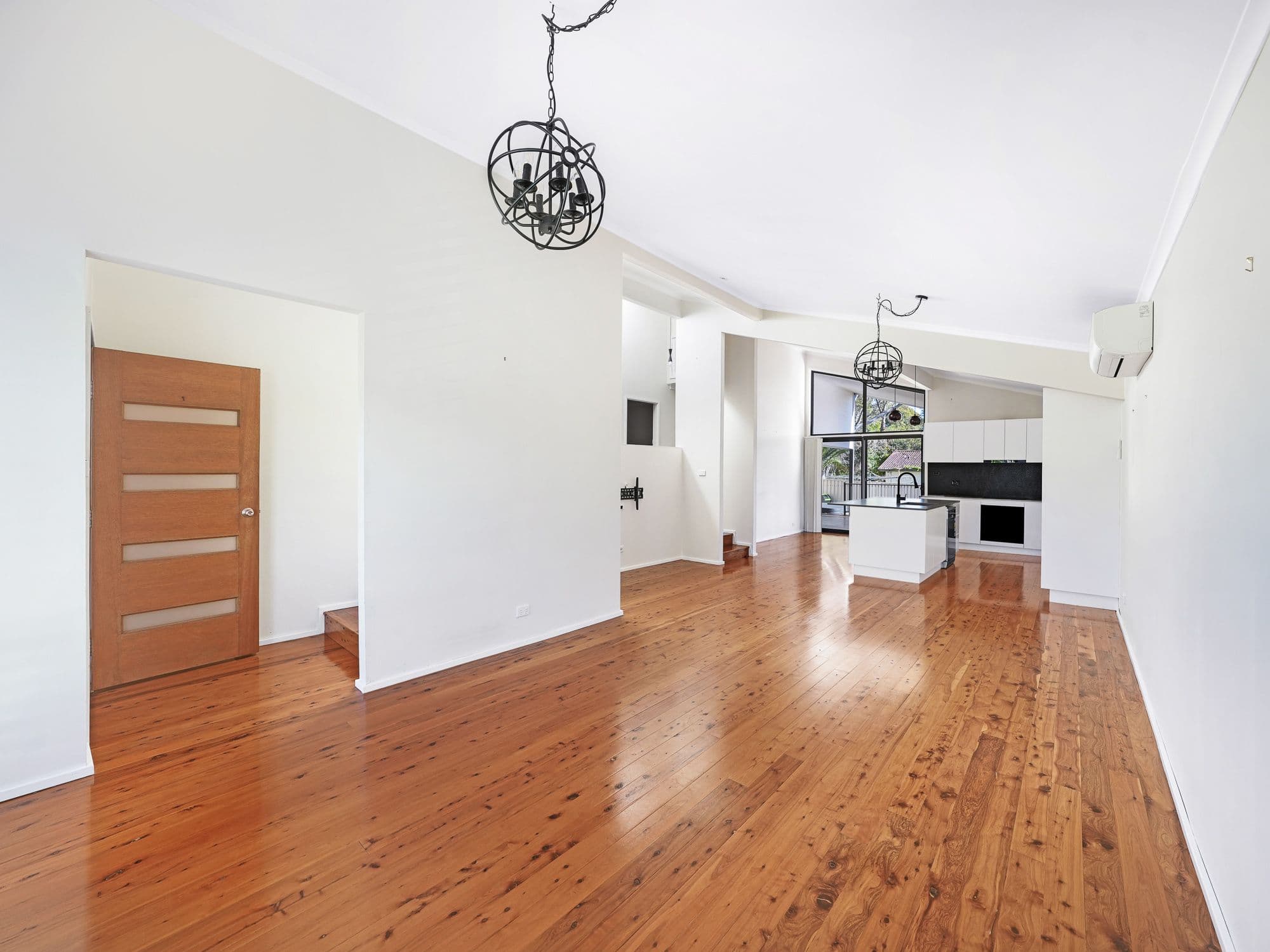 16 Hunter Street, Barrack Heights NSW 2528, Barrack Heights - Thumbnail 2