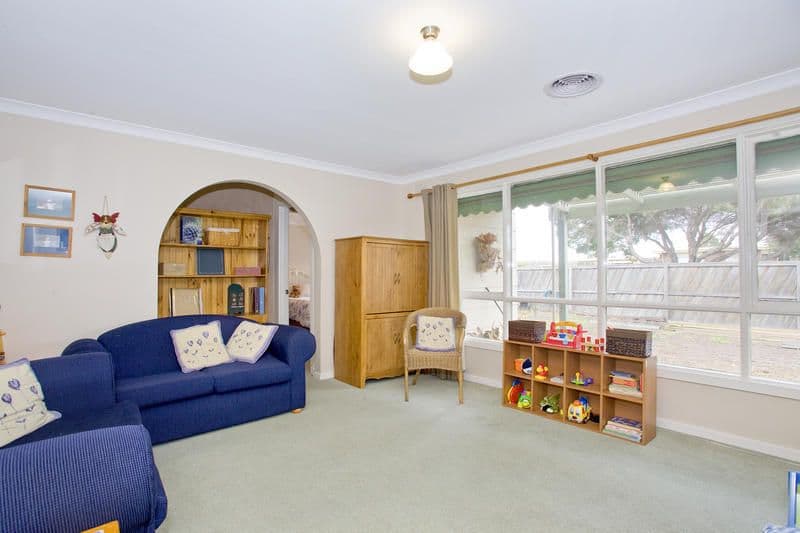 43 Chapel Street, ST ALBANS PARK VIC 3219, St Albans Park - Thumbnail 3