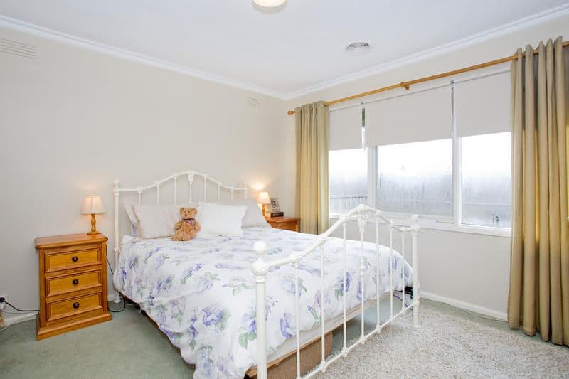 43 Chapel Street, ST ALBANS PARK VIC 3219, St Albans Park - Thumbnail 4
