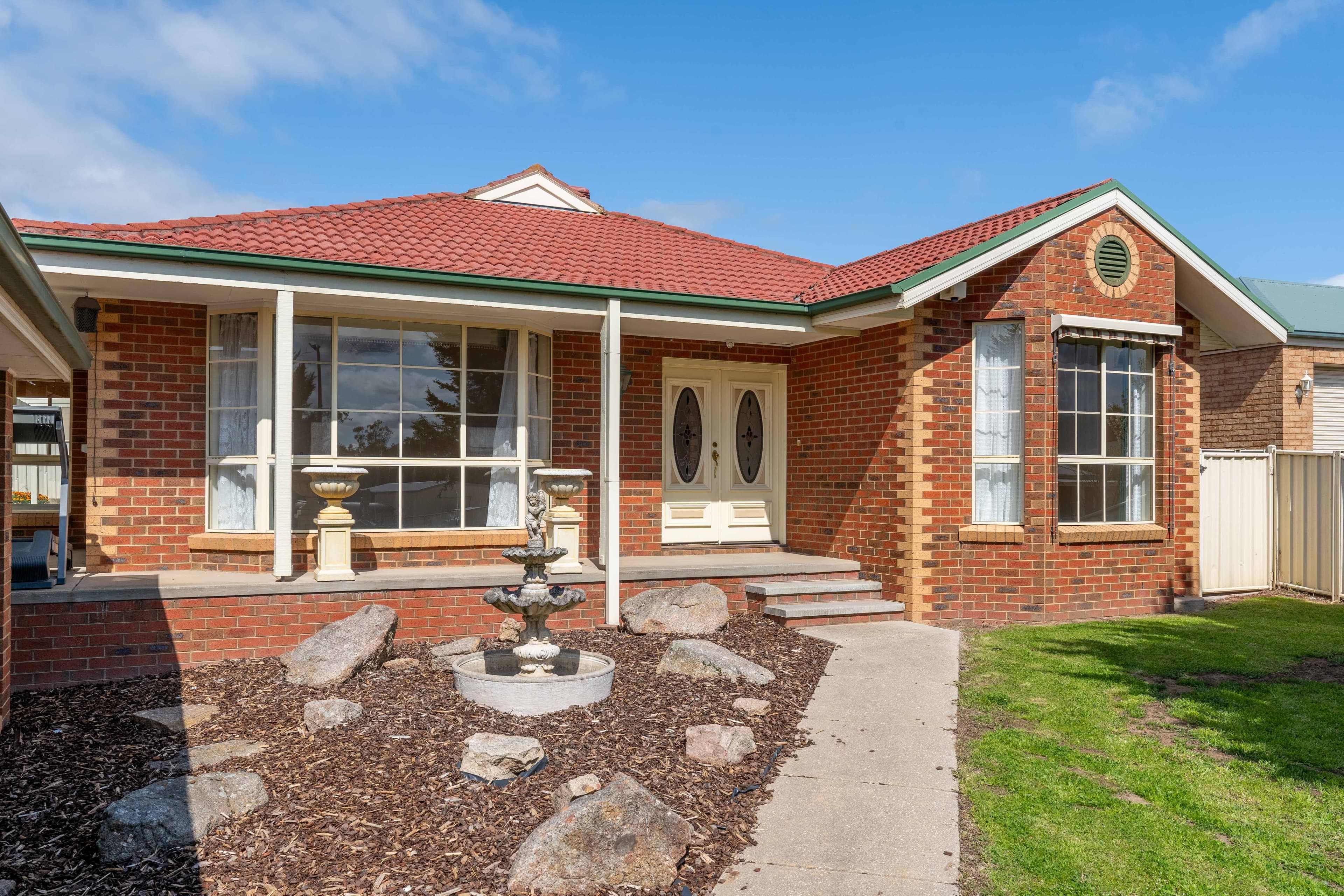 11 Doyle Crescent, Seymour VIC 3660, Seymour - Image 1