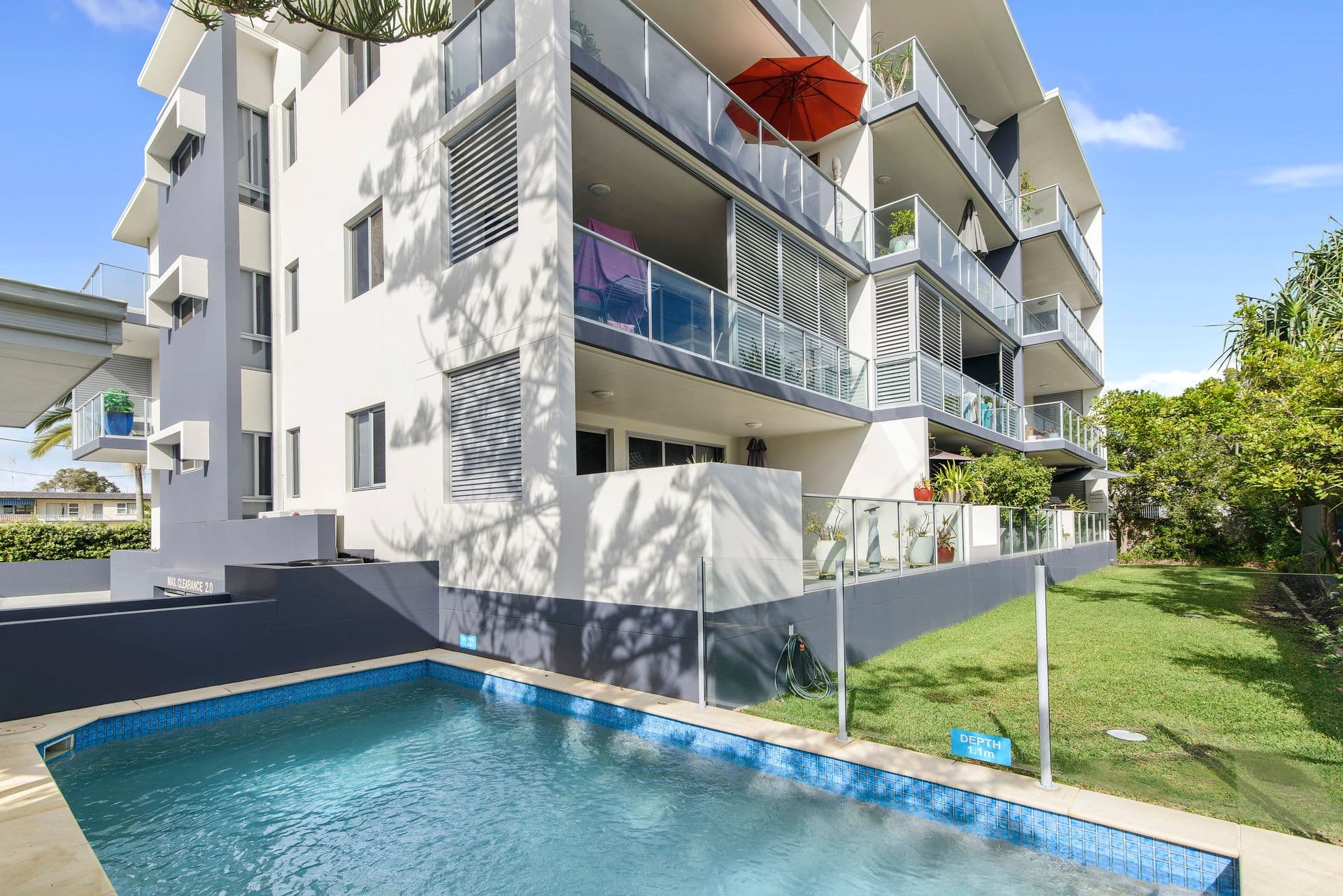 10 Tallebudgera Drive, Palm Beach QLD 4221, Palm Beach - Thumbnail 2
