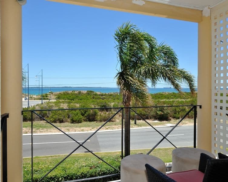 2 Victoria Street, ROCKINGHAM WA 6168, Rockingham - Thumbnail 4