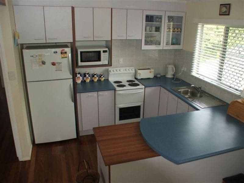 32 Taylor Avenue, GOLDEN BEACH QLD 4551, Golden Beach - Thumbnail 7
