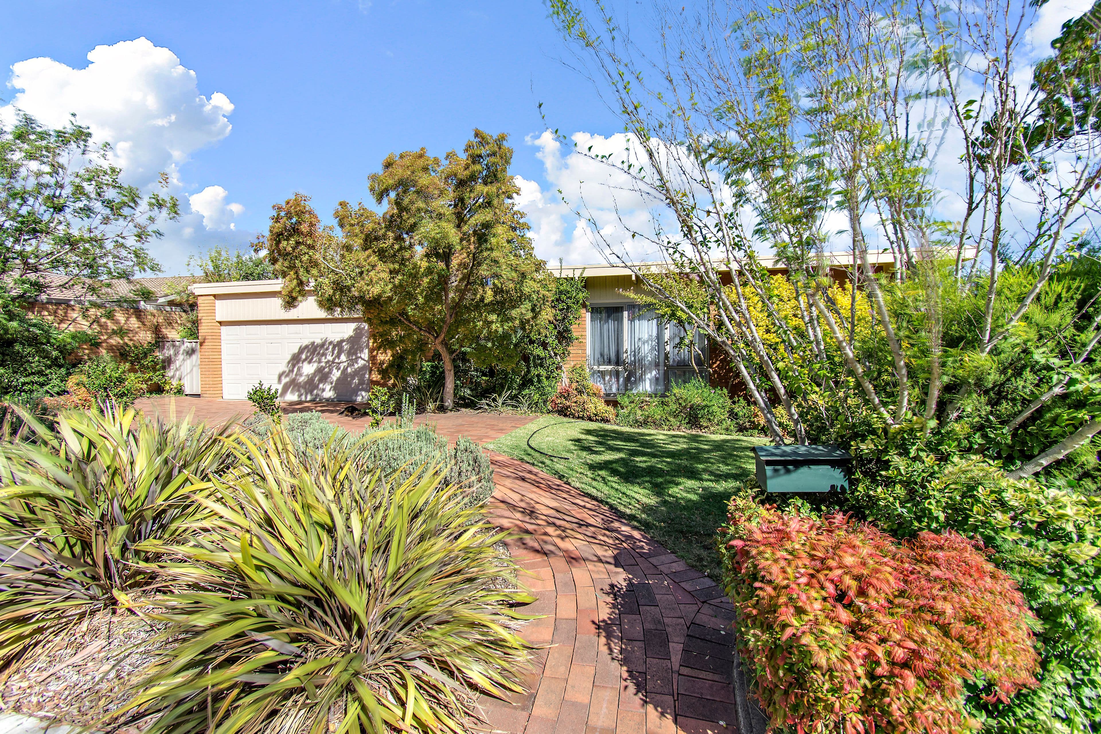 301 Southern Cross Drive, Holt ACT 2615, Holt - Image 1