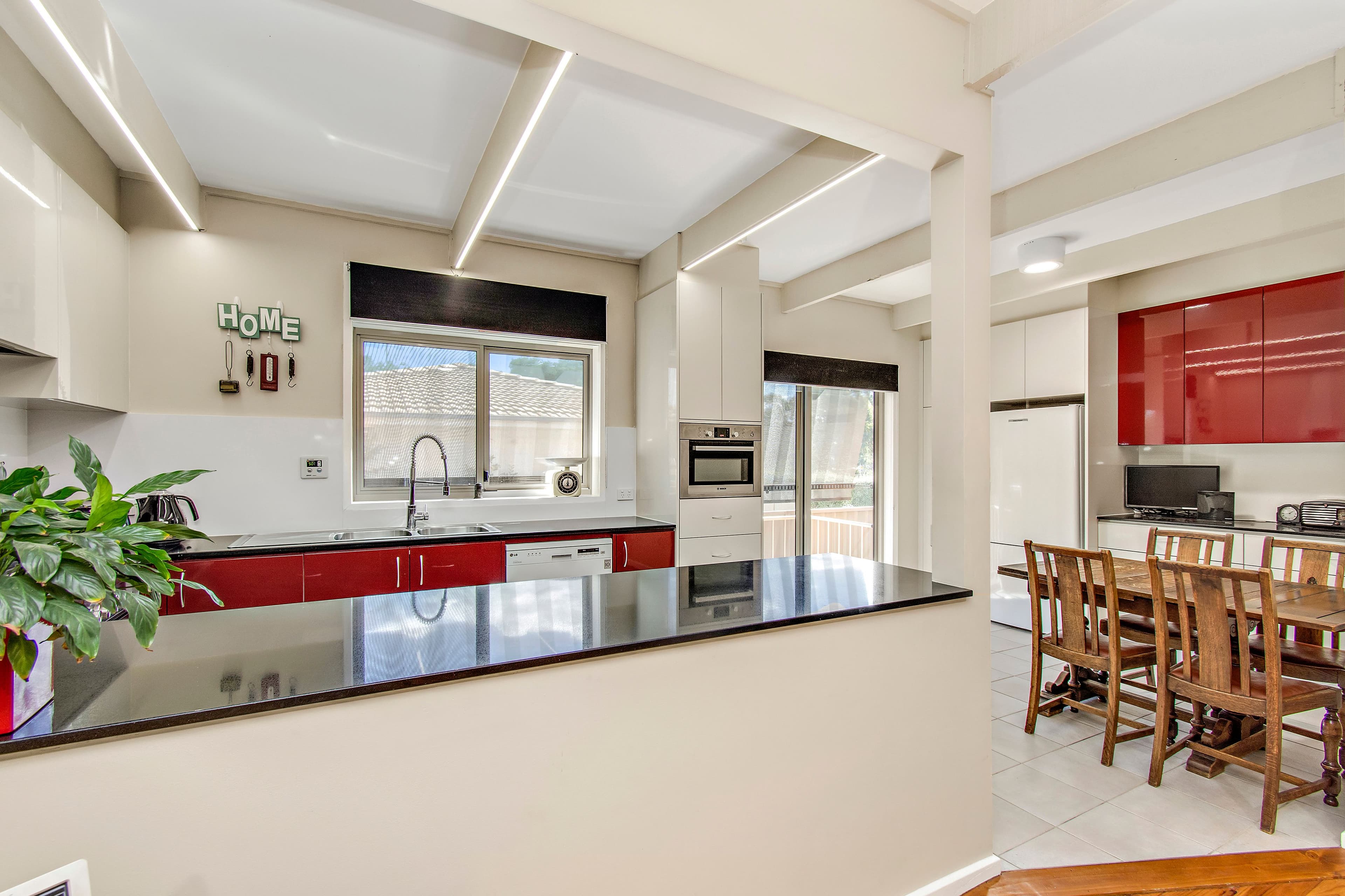 301 Southern Cross Drive, Holt ACT 2615, Holt - Thumbnail 8