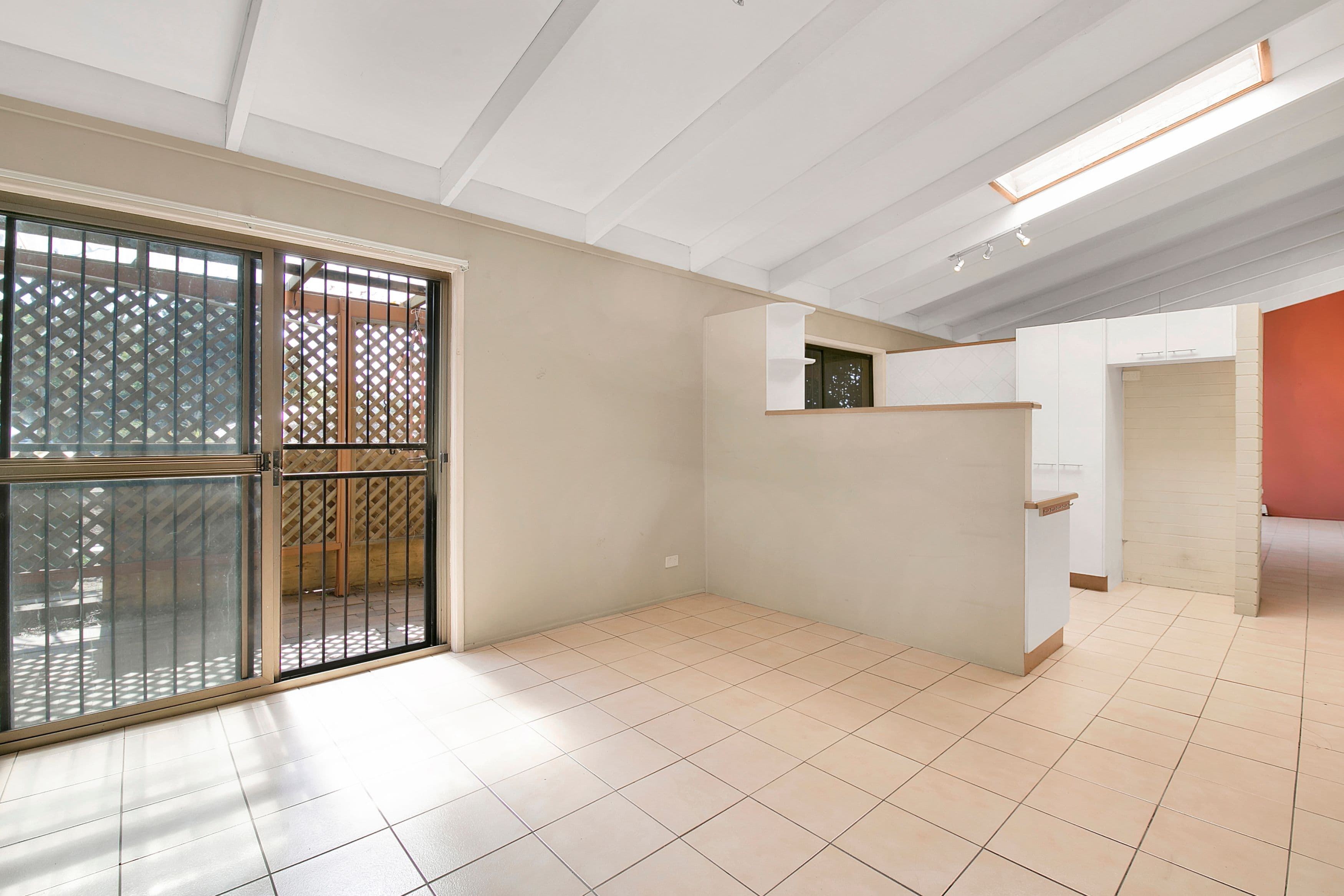 18 Strath Street, Highgate Hill QLD 4101, Highgate Hill - Thumbnail 3