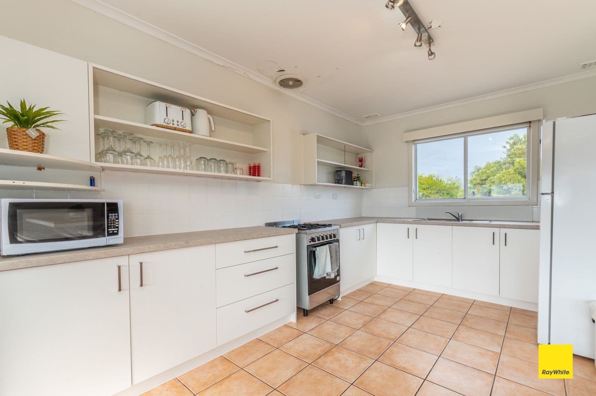 1 O'Neil Street, Lancelin WA 6044, Lancelin - Thumbnail 3