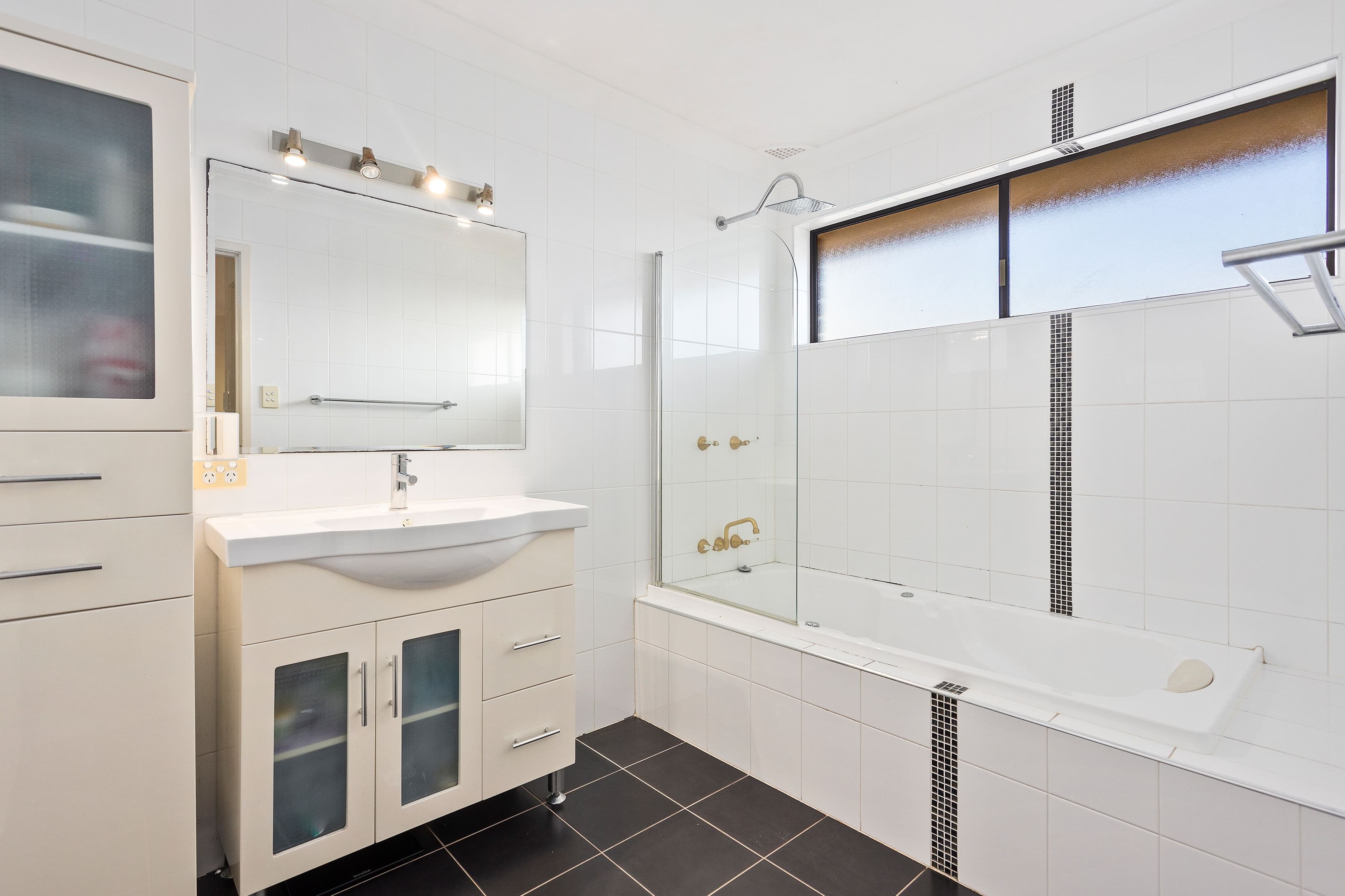 28 Cobblers Avenue, Figtree NSW 2525, Figtree - Thumbnail 5