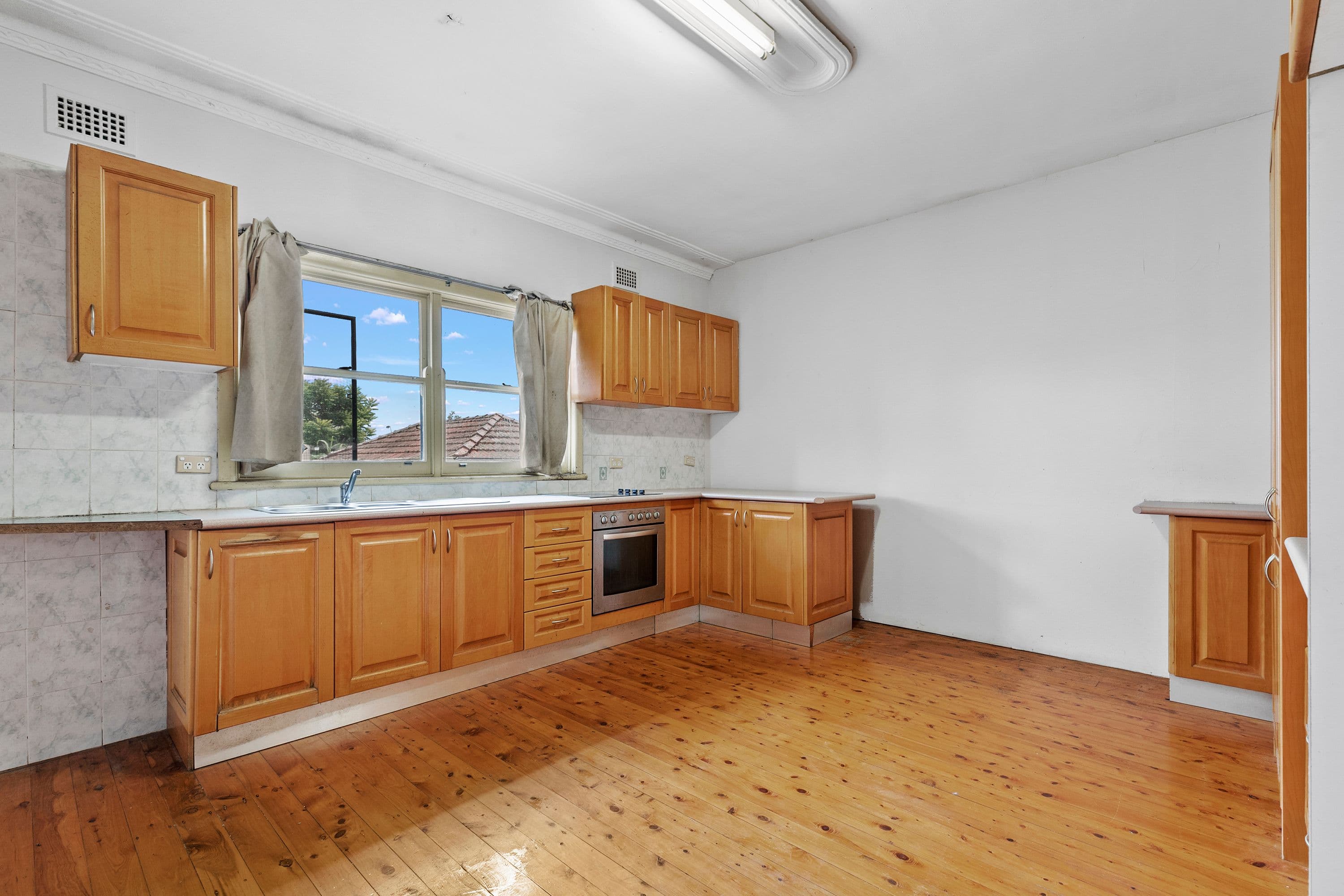 16 Breasley Avenue, Yagoona NSW 2199, Yagoona - Thumbnail 2