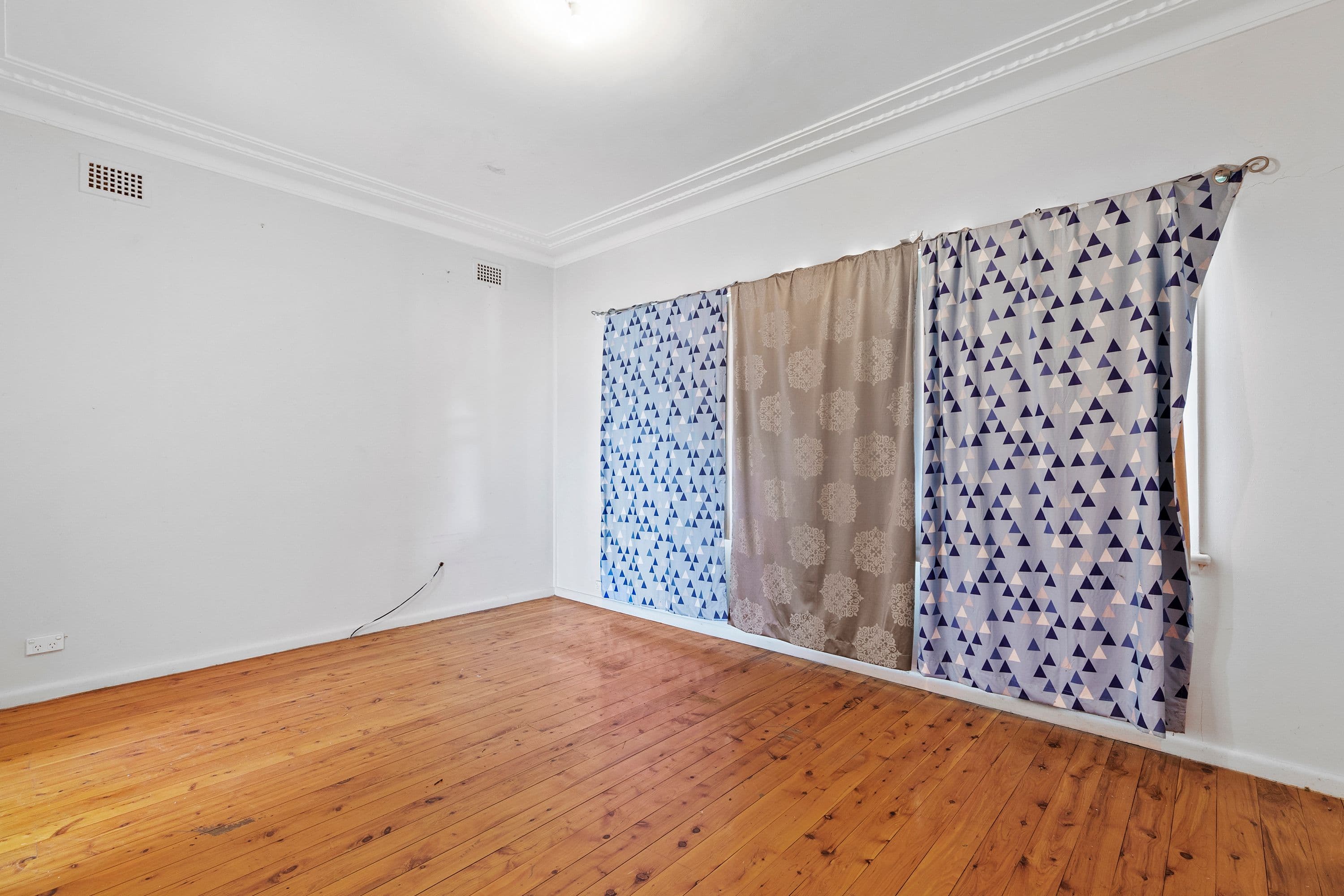 16 Breasley Avenue, Yagoona NSW 2199, Yagoona - Thumbnail 6