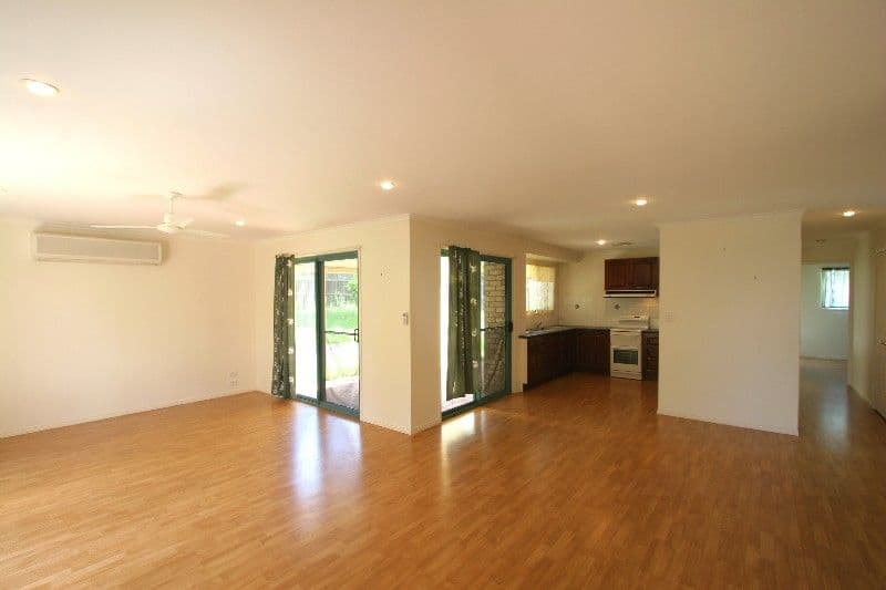 4 Wakefield Court, AVOCA QLD 4670, Avoca - Image 1
