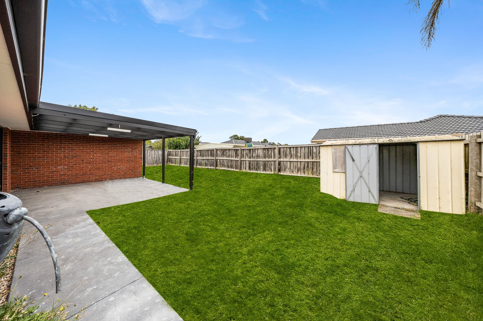 33 Josephine Avenue, Cranbourne North VIC 3977, Cranbourne North - Thumbnail 2