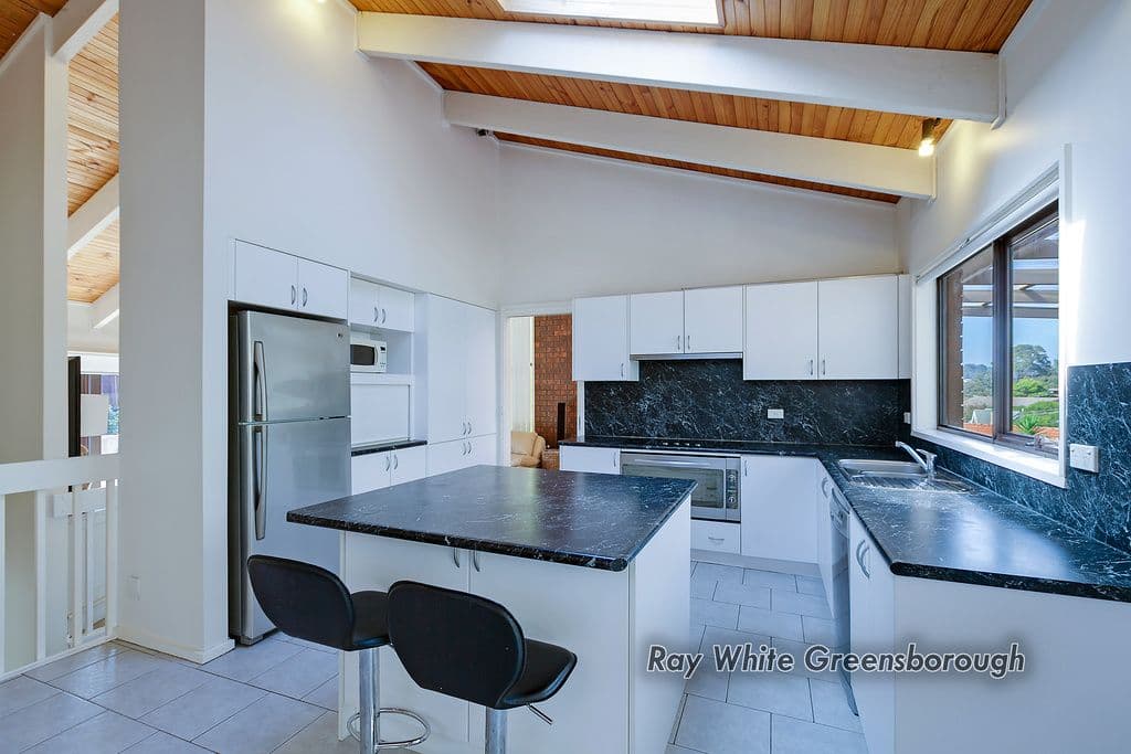 38 Brinawa Drive, Greensborough VIC 3088, Greensborough - Thumbnail 3