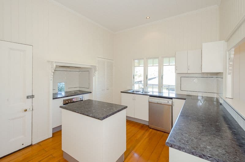 9 Pier Street, South Gladstone QLD 4680, South Gladstone - Thumbnail 4