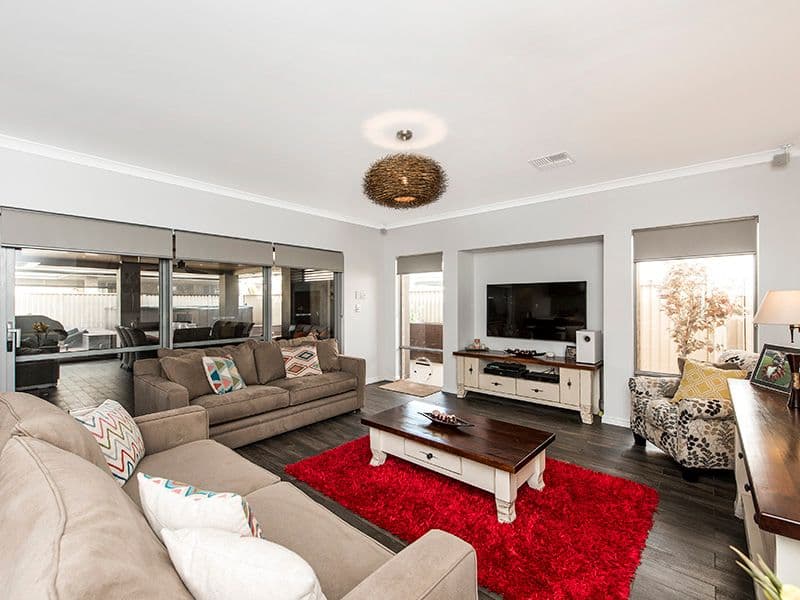77 St James Drive, Baldivis WA 6171, Baldivis - Thumbnail 2