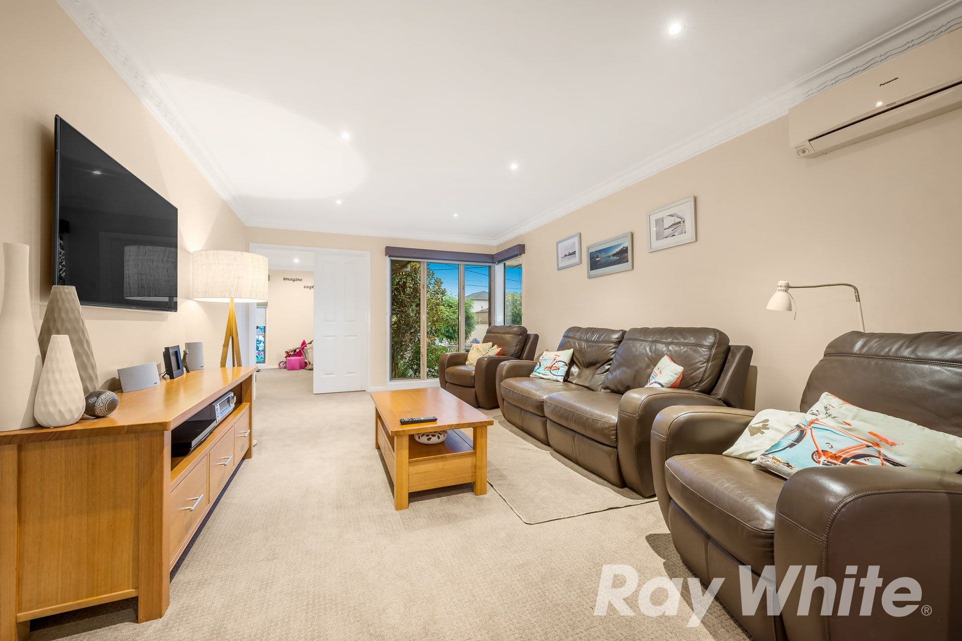 32 Newhaven Road, Burwood East VIC 3151, Burwood East - Thumbnail 4