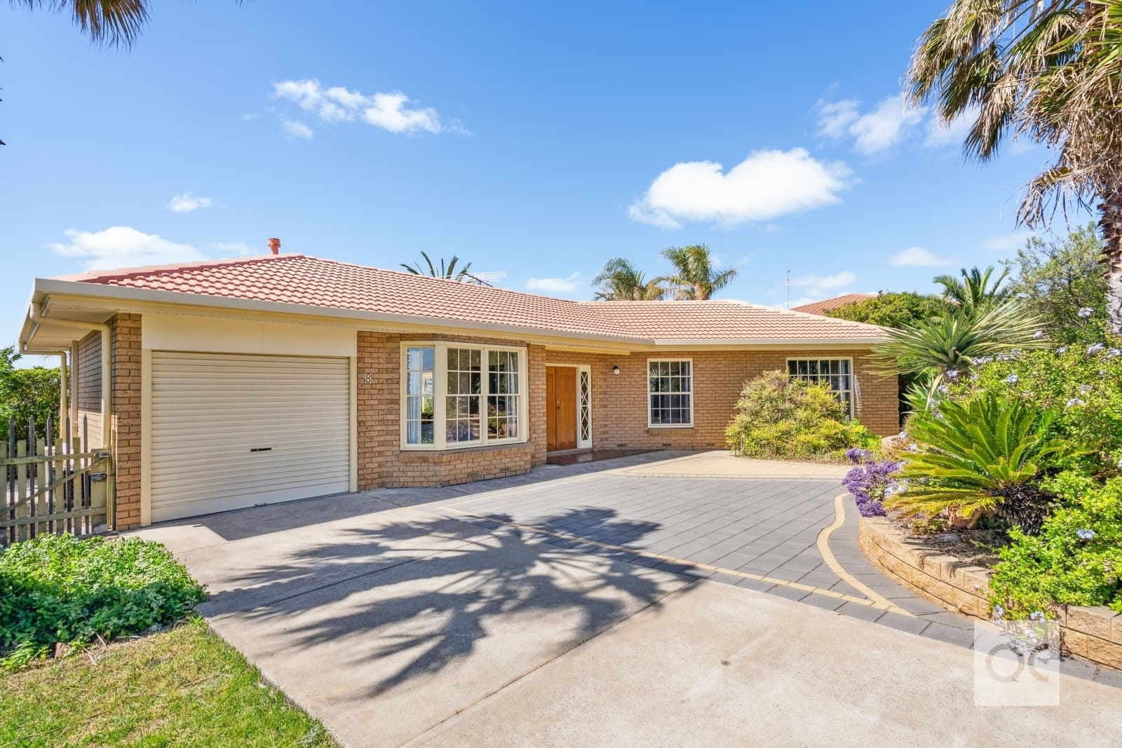 8 Grand Central Avenue, Hallett Cove - Image 1