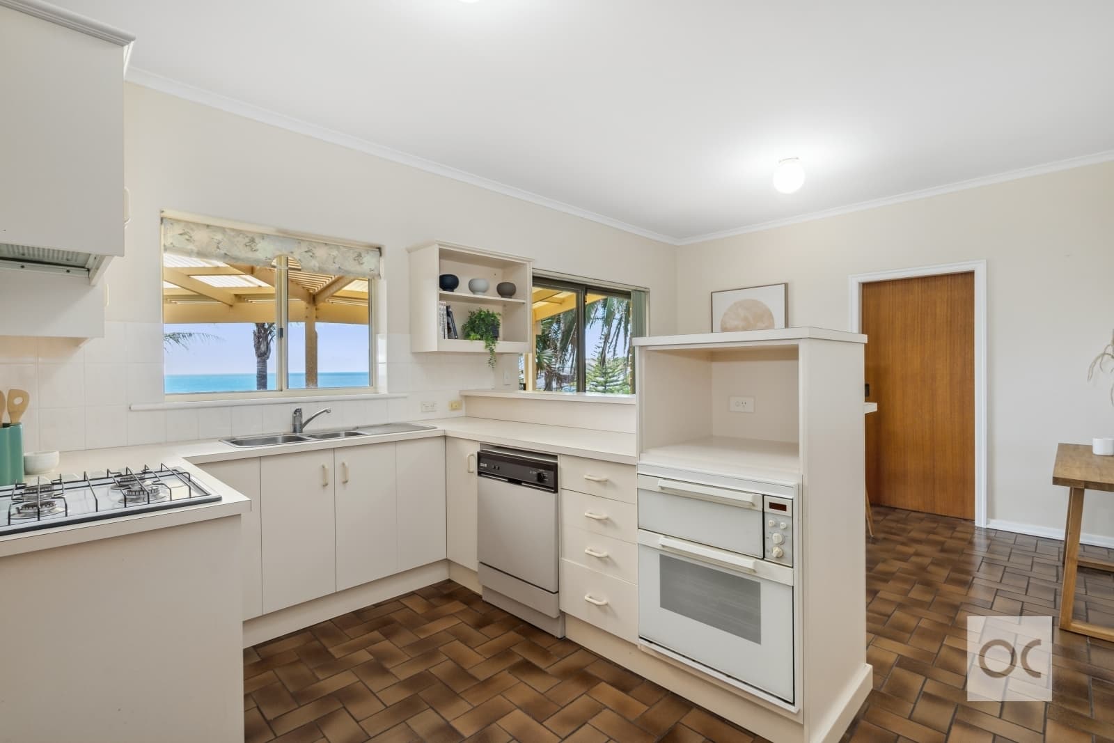 8 Grand Central Avenue, Hallett Cove - Thumbnail 6