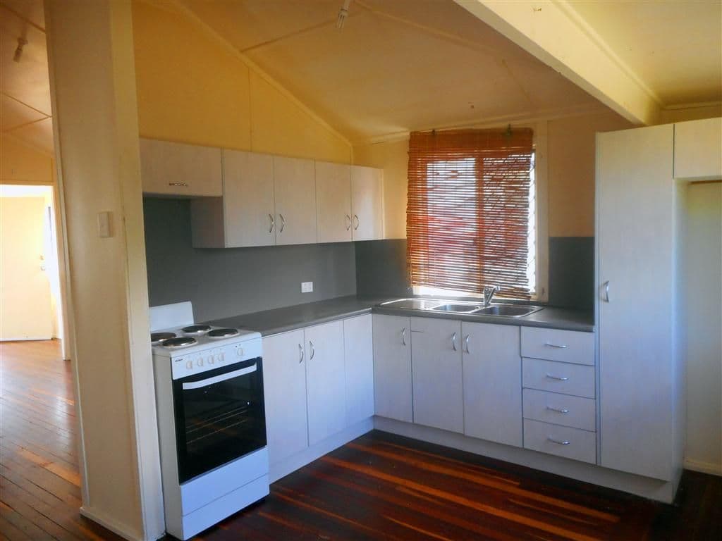 6 Tung Yeen Street, Park Avenue QLD 4701, Park Avenue - Thumbnail 4