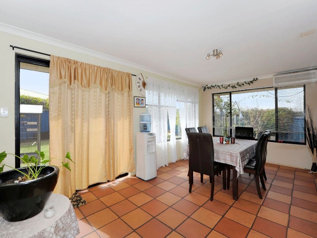 12 Montelimar Elbow, PORT KENNEDY WA 6172, Port Kennedy - Thumbnail 4