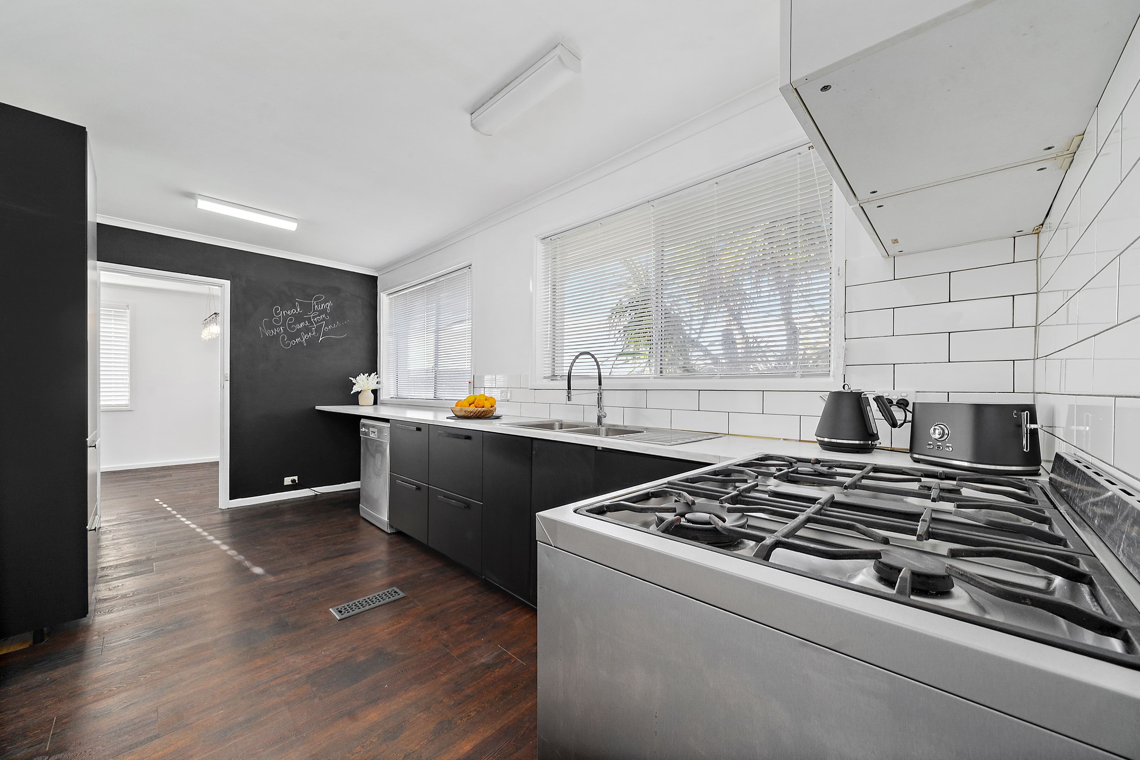 7 Breden Place, Crestwood NSW 2620, Crestwood - Thumbnail 7