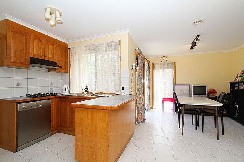 4  Jacoby Court, MILL PARK VIC 3082, Mill Park - Thumbnail 3