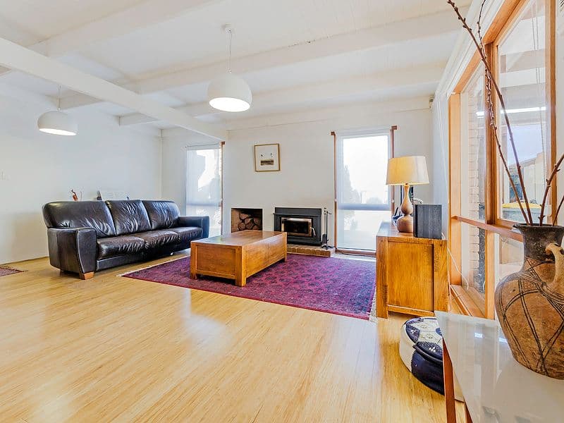 3 Outlook Drive, Werribee VIC 3030, Werribee - Thumbnail 2