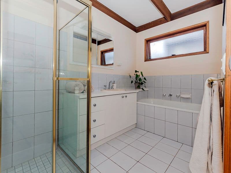 3 Outlook Drive, Werribee VIC 3030, Werribee - Thumbnail 8