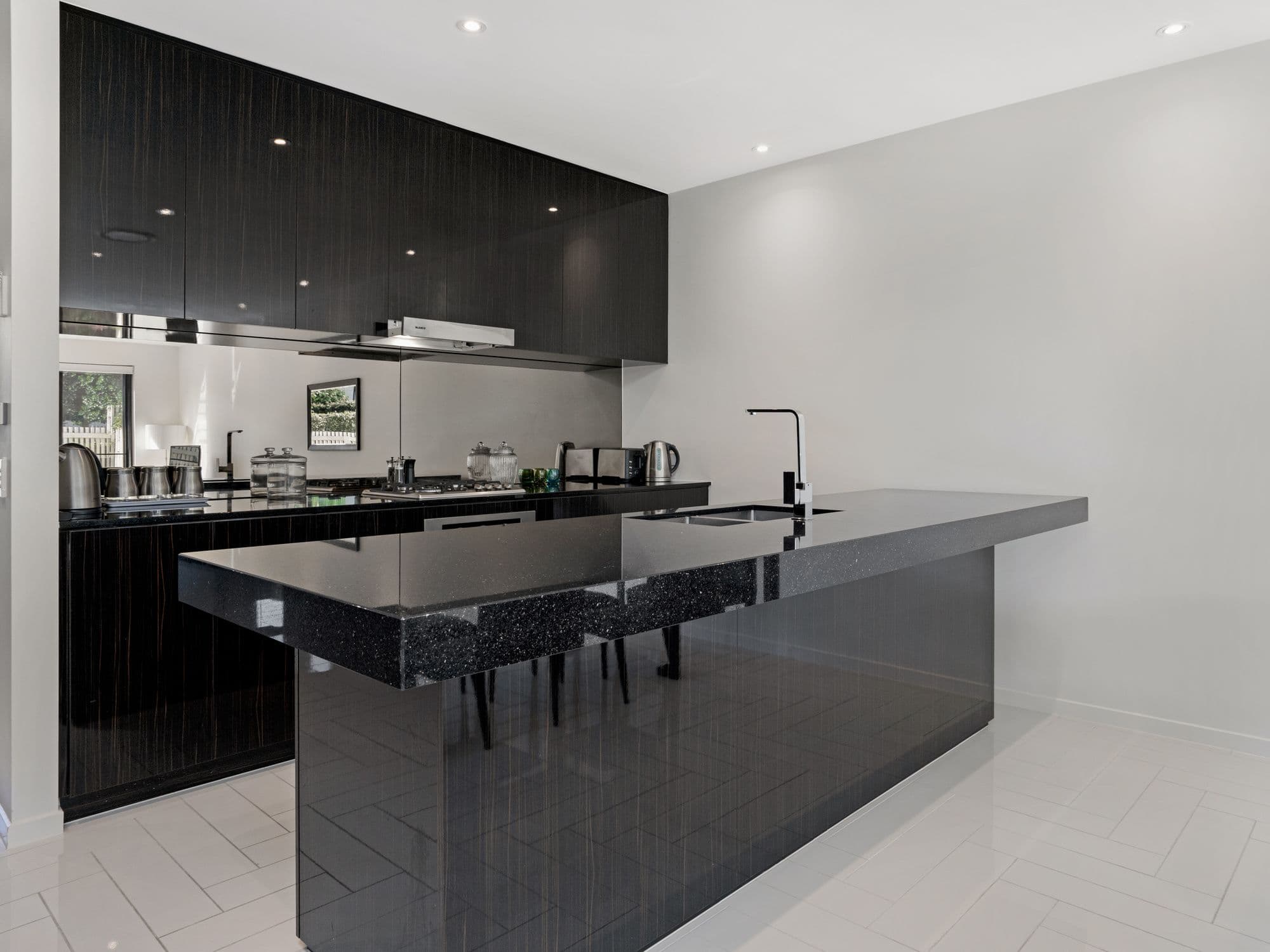 23 Theatre Drive, Benowa QLD 4217, Benowa - Thumbnail 4