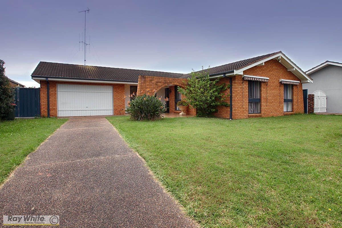 16 Roebuck Key, Forster - Image 1