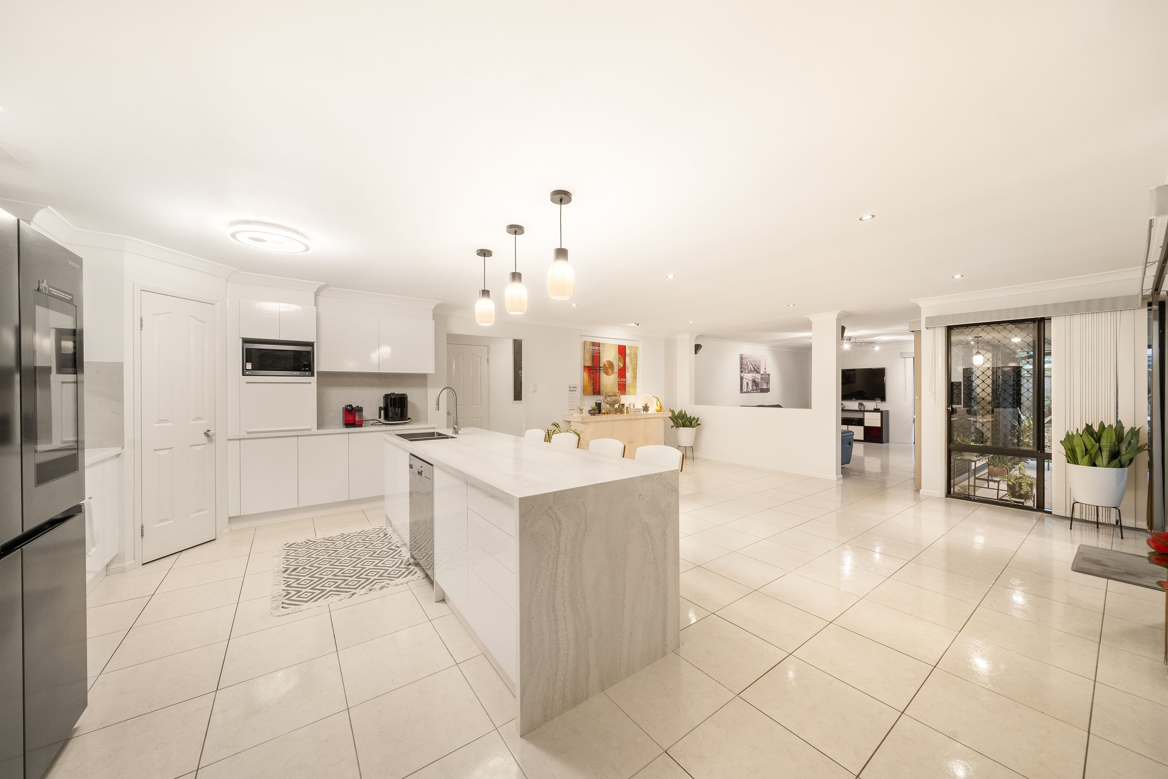 28 Dotterel Crescent, North Lakes QLD 4509, North Lakes - Thumbnail 4