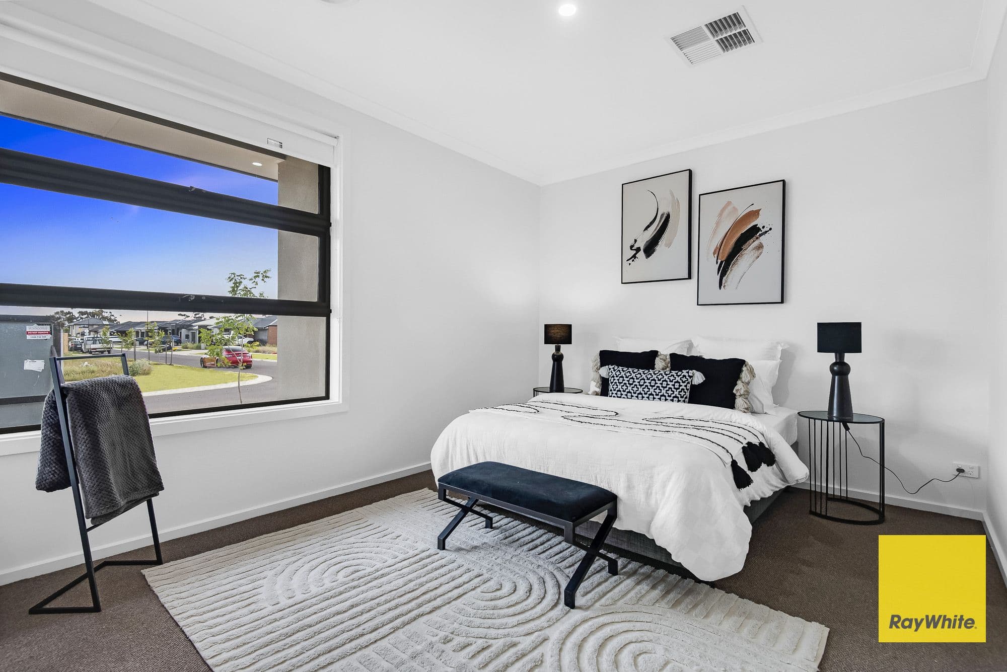 54 Sparrowhawk Crescent, DEANSIDE VIC 3336, Deanside - Thumbnail 2