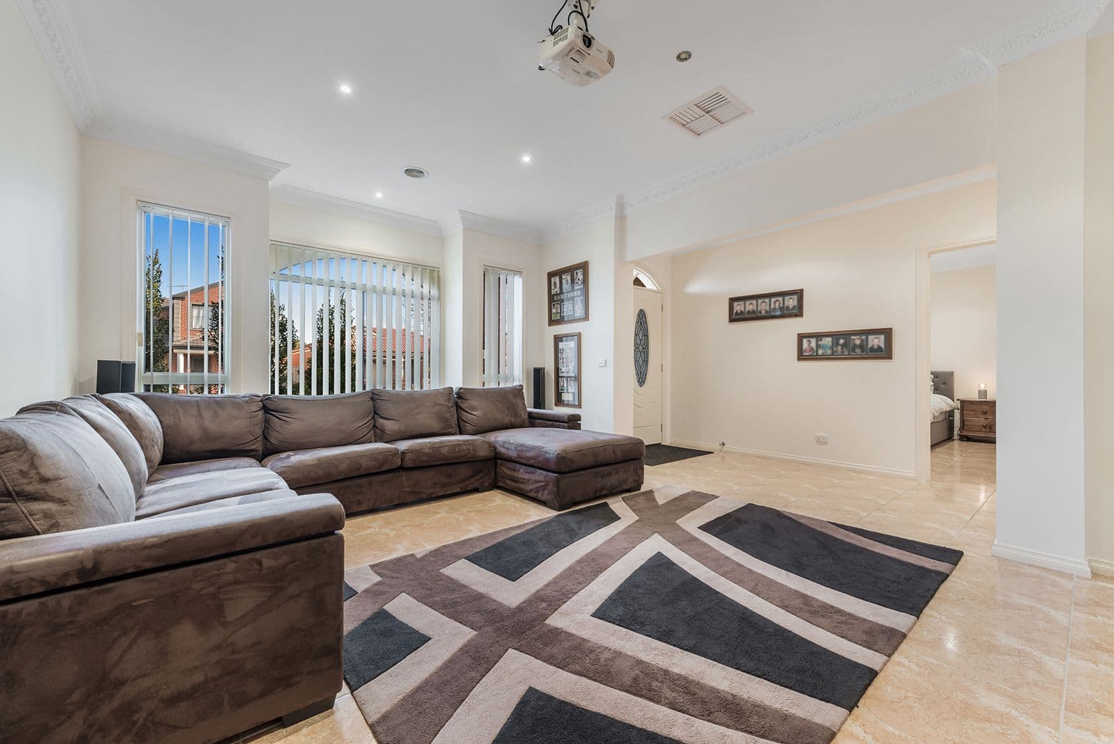 12 Pine Valley Rise, Craigieburn VIC 3064, Craigieburn - Thumbnail 4