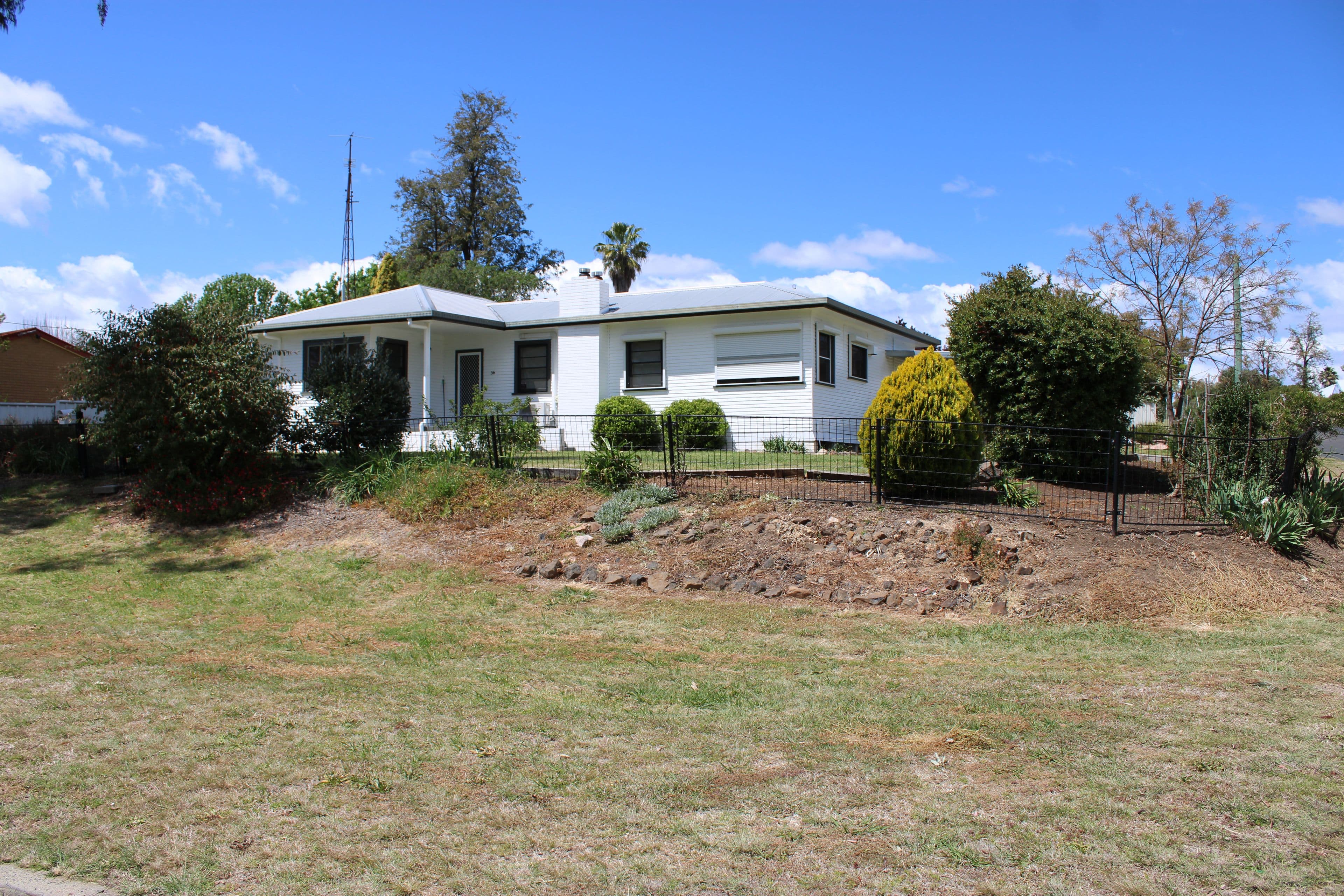 966 Summerland Way, Junction Hill - Thumbnail 3
