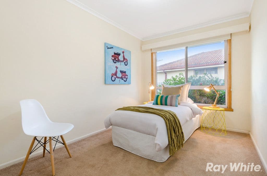 24 Lincoln Drive, Cheltenham VIC 3192, Cheltenham - Thumbnail 3